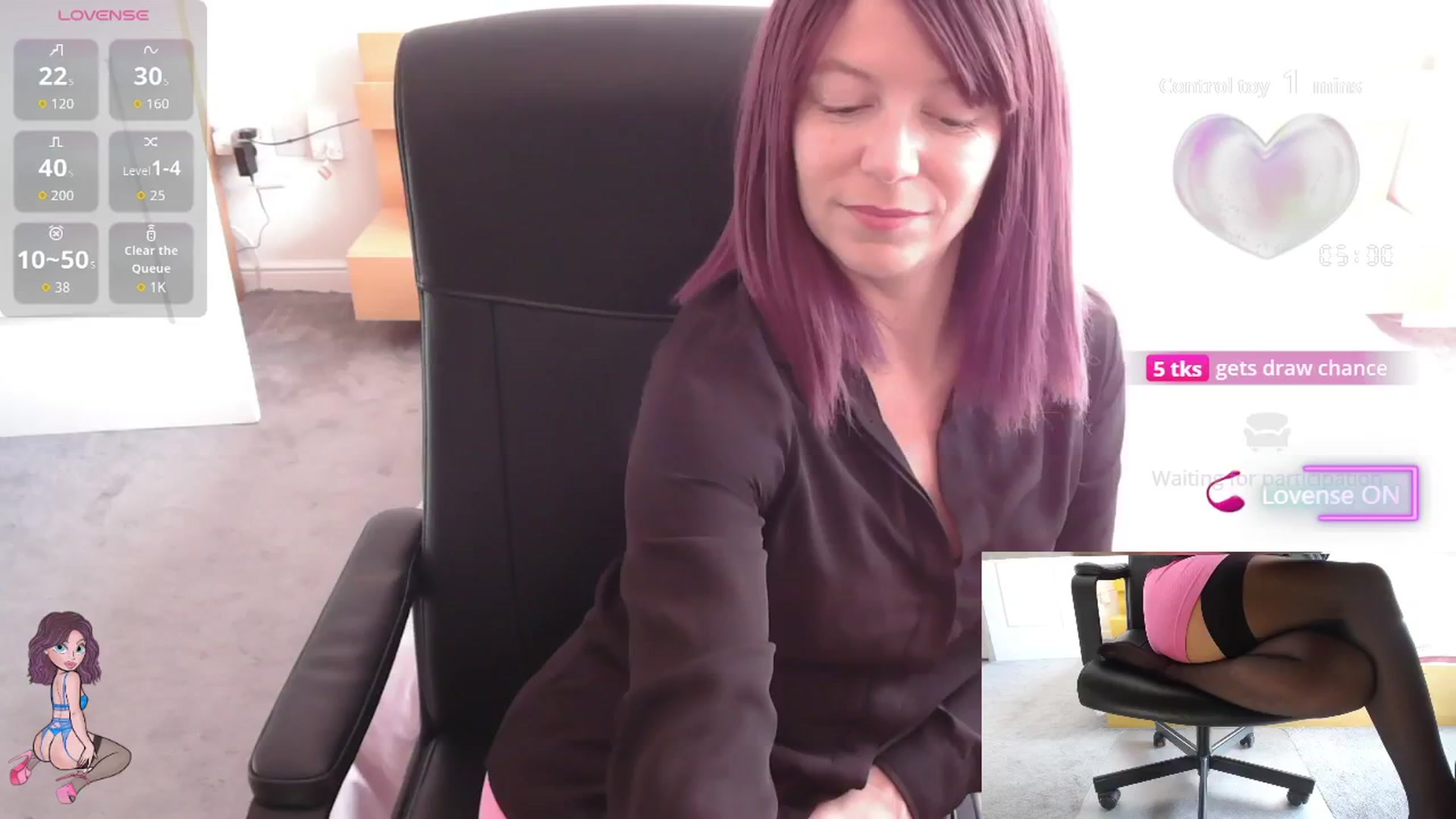 Gallery image thumbnail from size2shoes's myfreecams stream on, 08/14/2025, 15:28 image 5 of 20