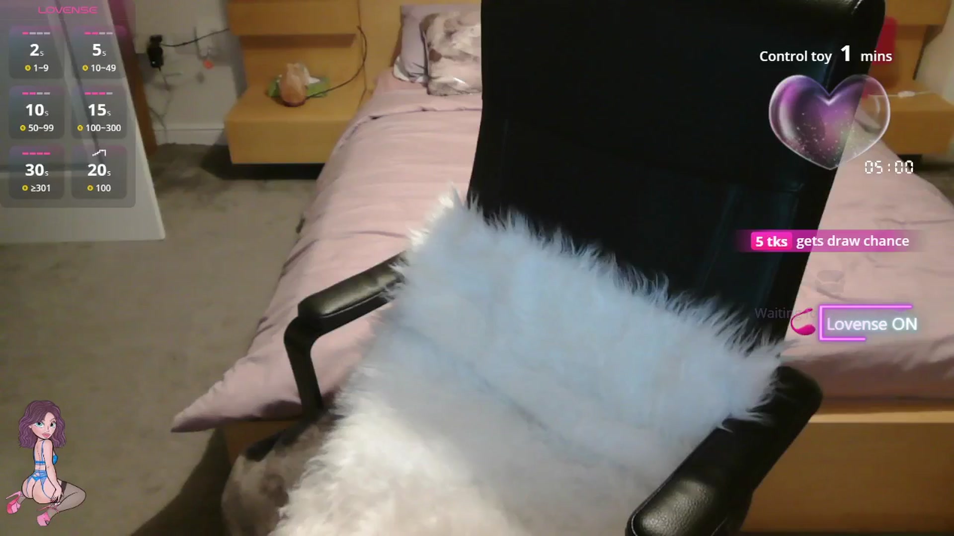 Gallery image thumbnail from size2shoes's myfreecams stream on, 08/18/2025, 22:25 image 13 of 20