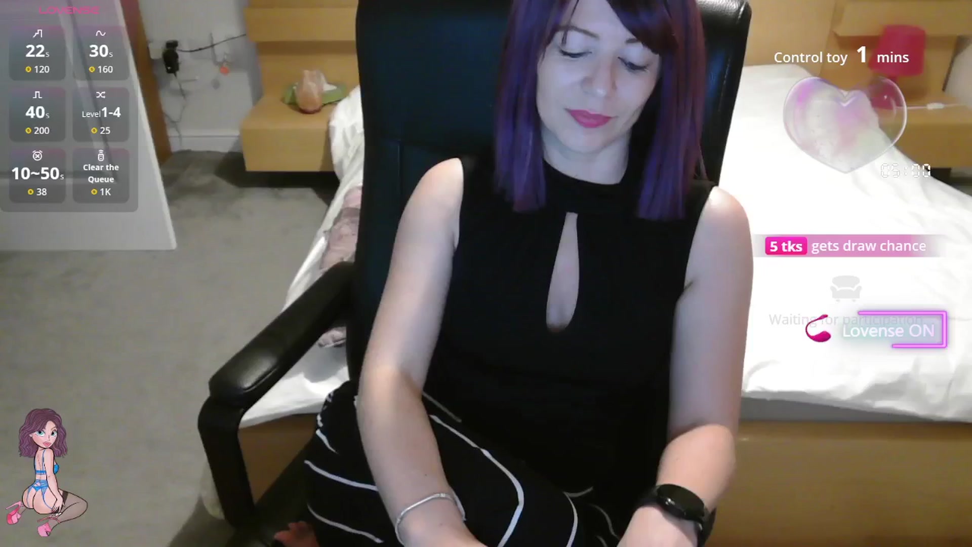 Gallery image thumbnail from size2shoes's myfreecams stream on, 08/20/2025, 01:06 image 10 of 20