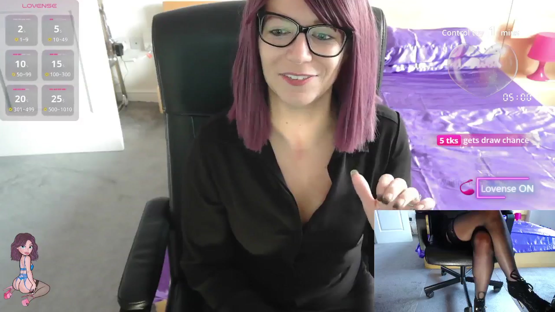 Gallery image thumbnail from size2shoes's myfreecams stream on, 09/04/2025, 10:47 image 9 of 20