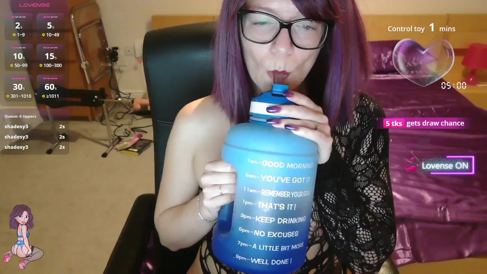 Gallery image thumbnail from size2shoes's myfreecams stream on, 09/08/2025, 23:13 image 14 of 20