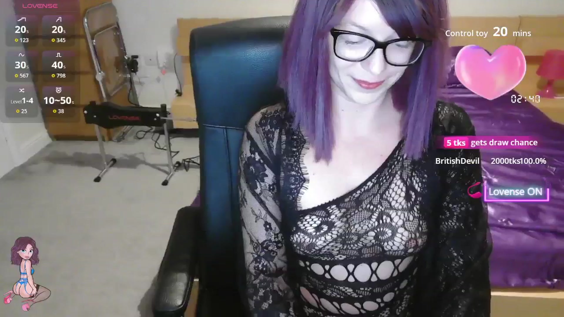 Gallery image thumbnail from size2shoes's myfreecams stream on, 09/08/2025, 23:13 image 5 of 20