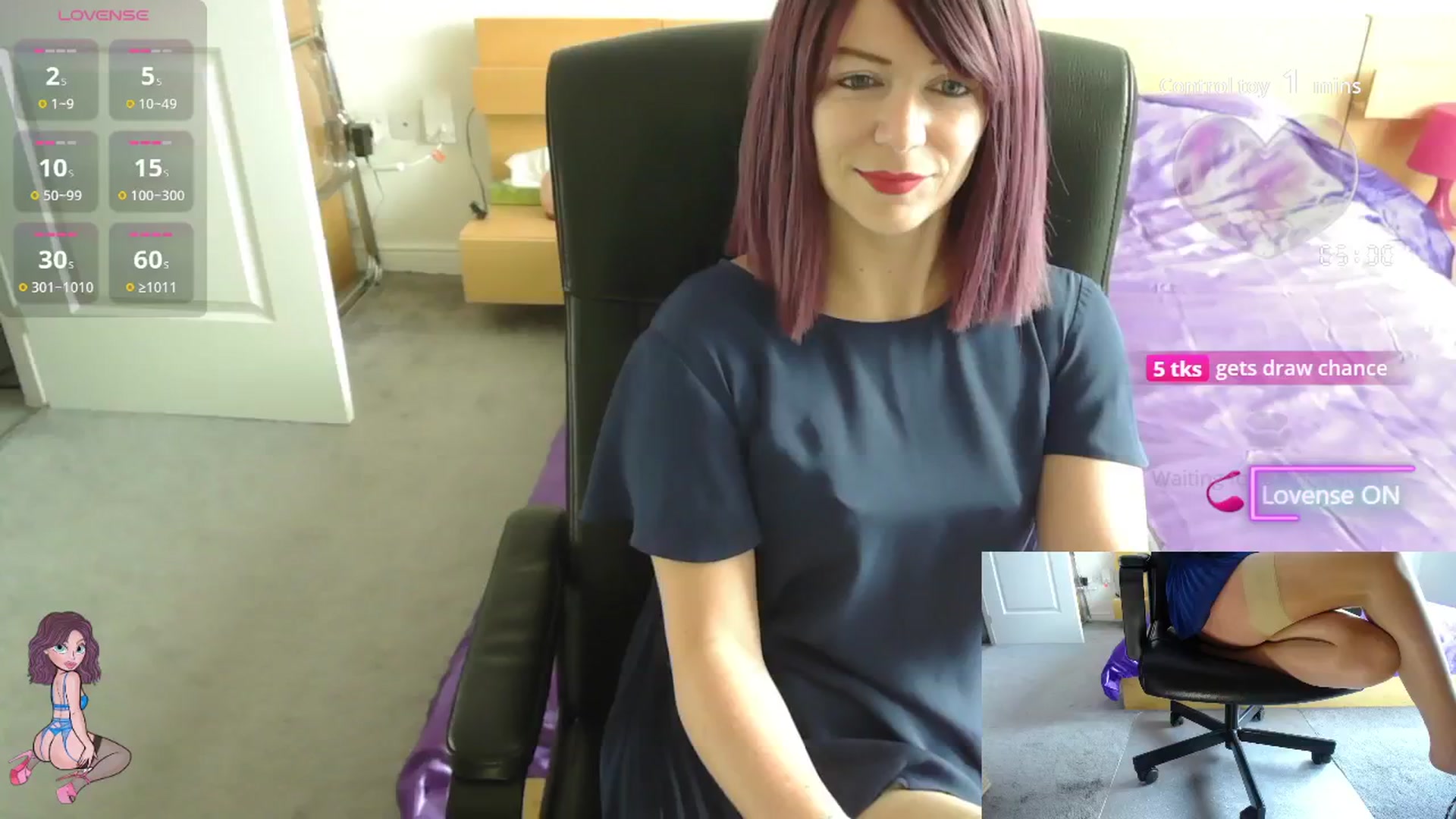 Gallery image thumbnail from size2shoes's myfreecams stream on, 09/10/2025, 10:42 image 3 of 20