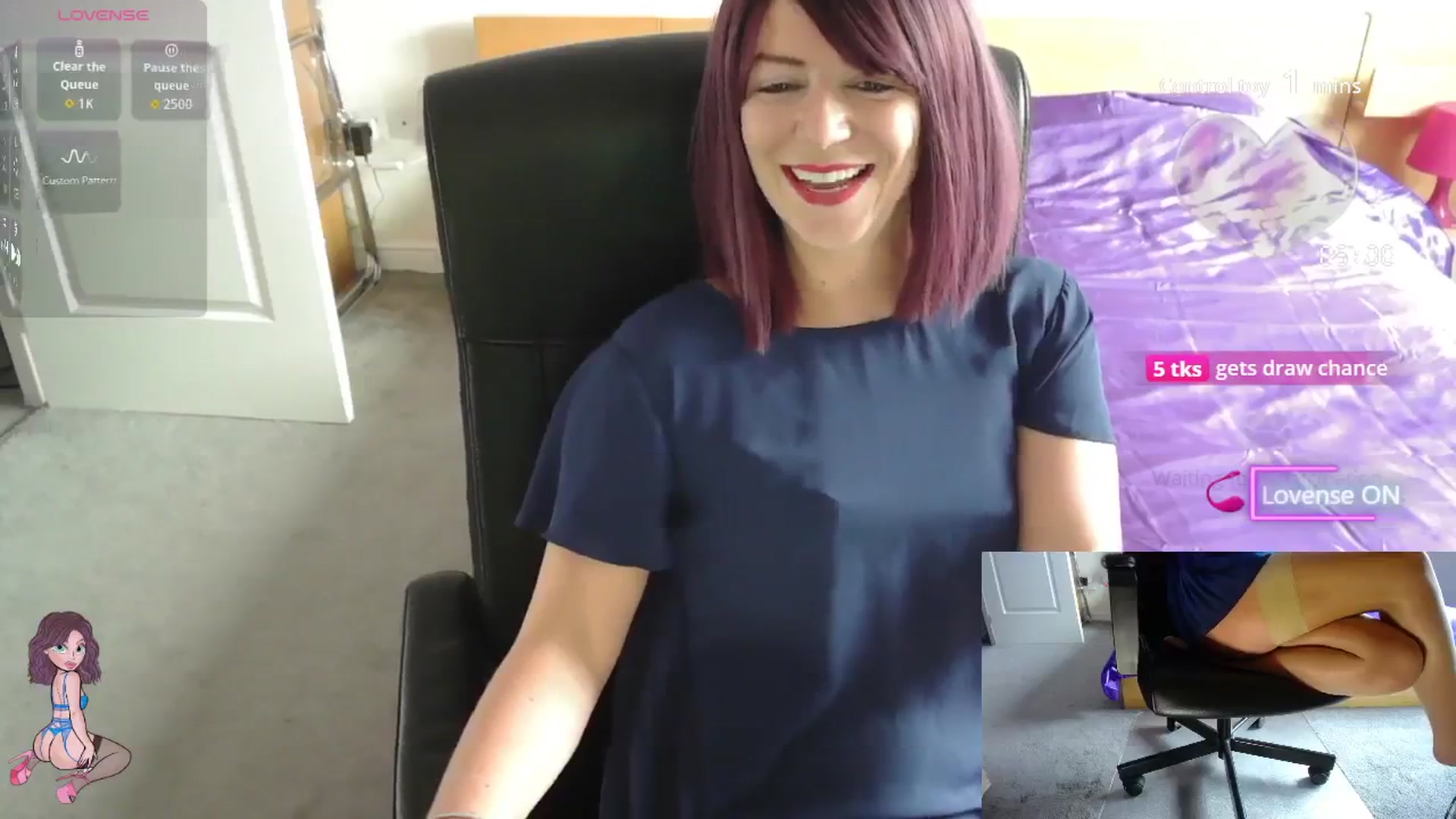 Gallery image thumbnail from size2shoes's myfreecams stream on, 09/10/2025, 10:42 image 20 of 20