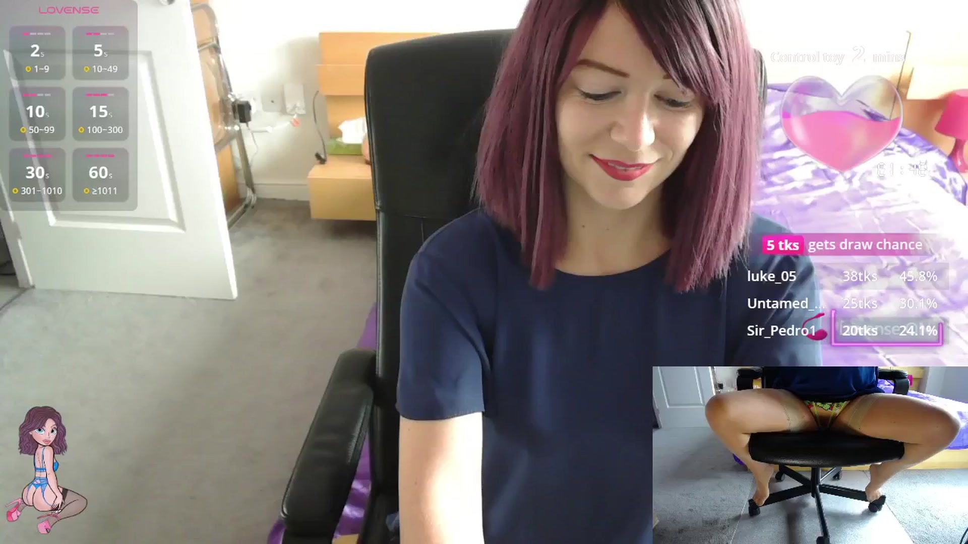 Gallery image thumbnail from size2shoes's myfreecams stream on, 09/10/2025, 11:59 image 5 of 20