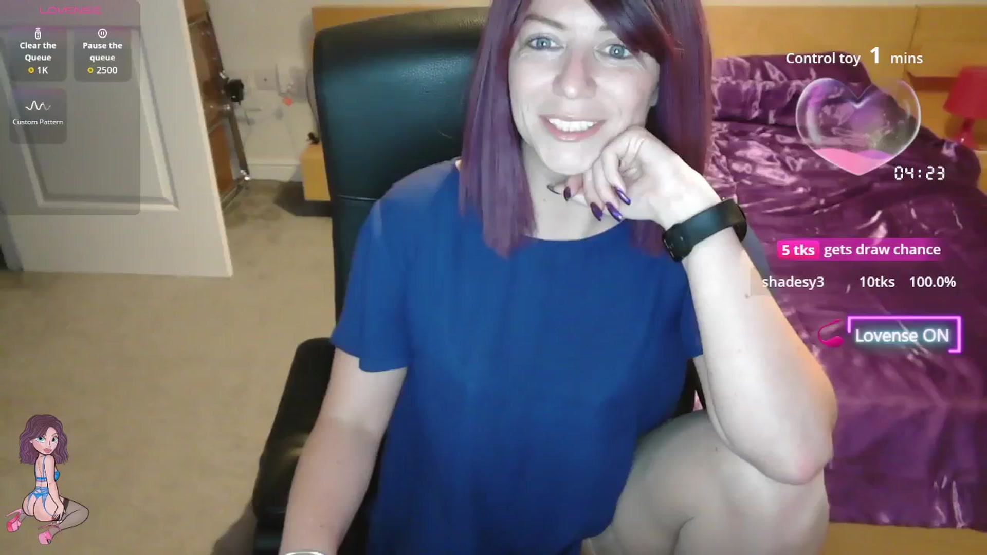 Gallery image thumbnail from size2shoes's myfreecams stream on, 09/10/2025, 22:33 image 1 of 20
