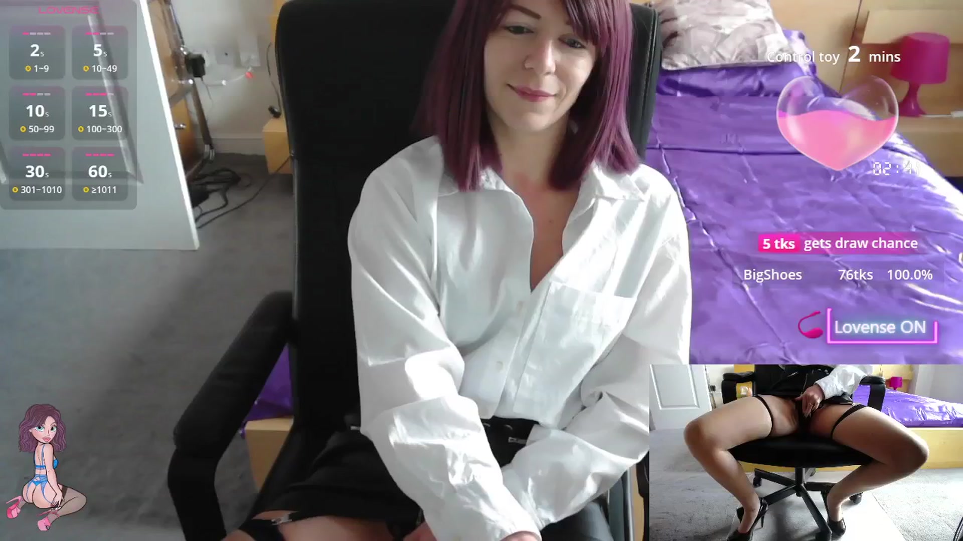 Gallery image thumbnail from size2shoes's myfreecams stream on, 09/16/2025, 11:44 image 9 of 20