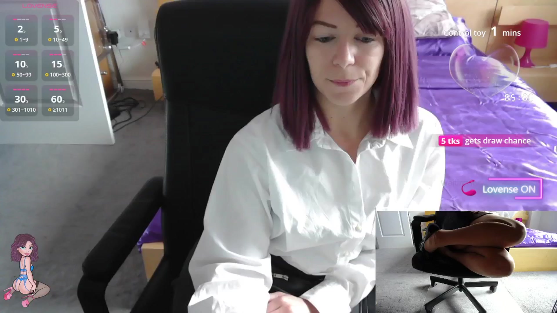 Gallery image thumbnail from size2shoes's myfreecams stream on, 09/16/2025, 11:44 image 6 of 20