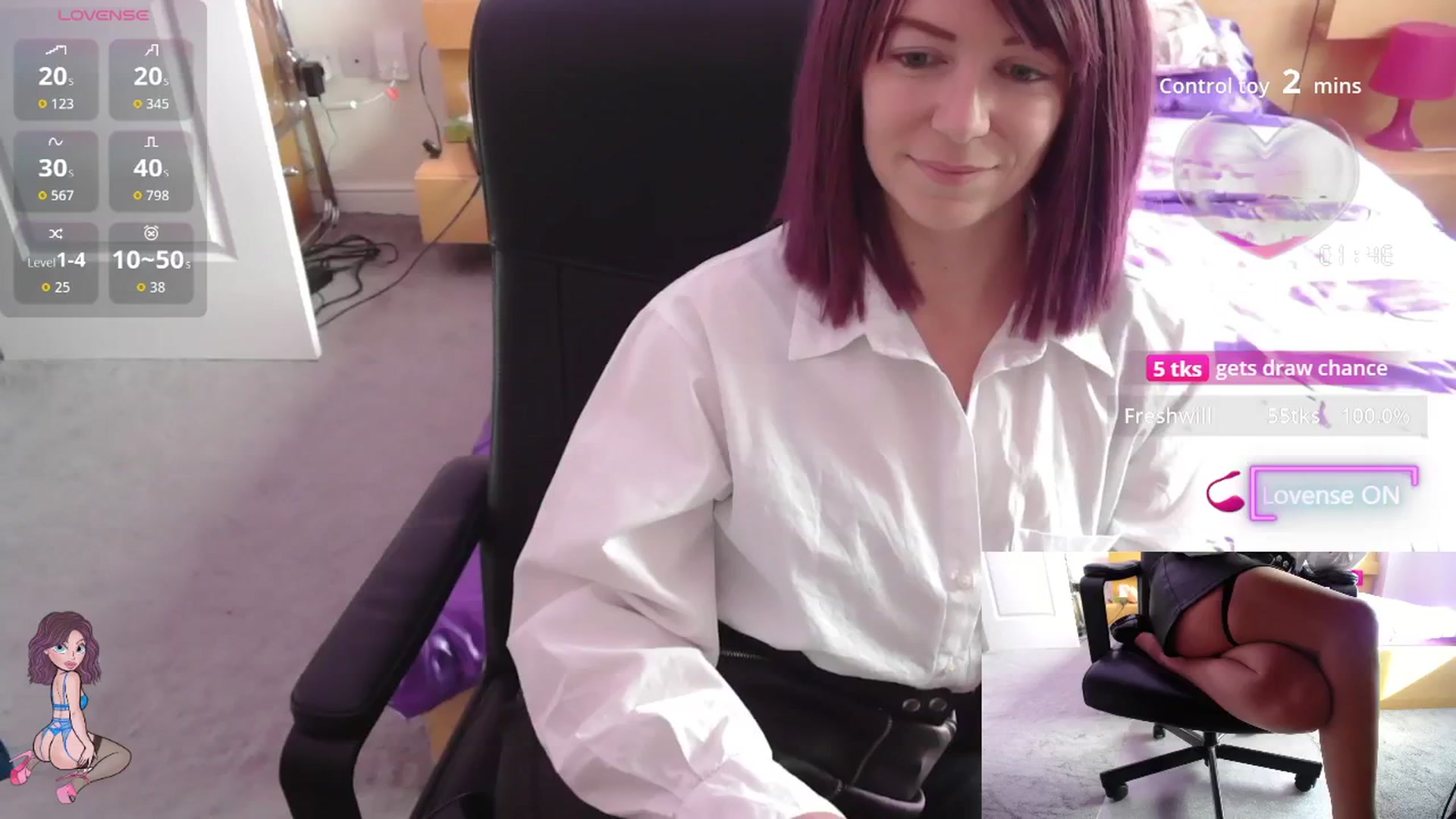 Gallery image thumbnail from size2shoes's myfreecams stream on, 09/16/2025, 14:43 image 15 of 20