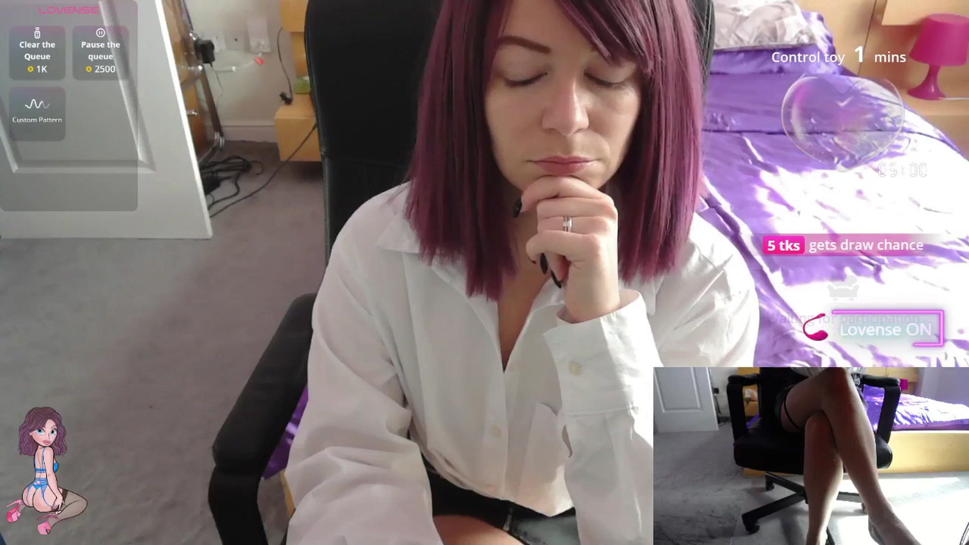 Gallery image thumbnail from size2shoes's myfreecams stream on, 09/16/2025, 14:43 image 2 of 20