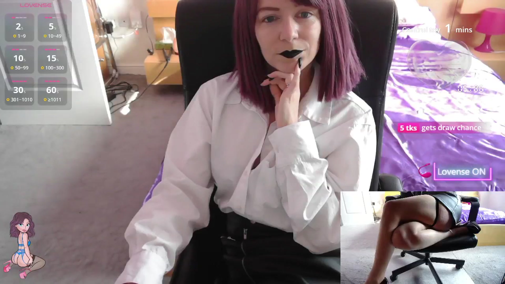 Gallery image thumbnail from size2shoes's myfreecams stream on, 09/16/2025, 15:15 image 9 of 20