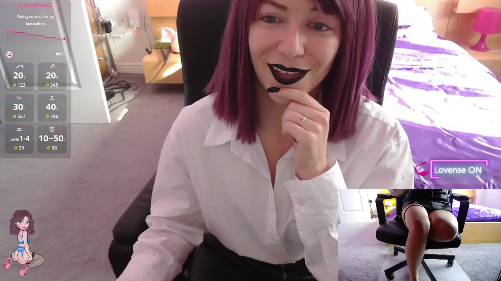 Gallery image thumbnail from size2shoes's myfreecams stream on, 09/16/2025, 15:15 image 2 of 20