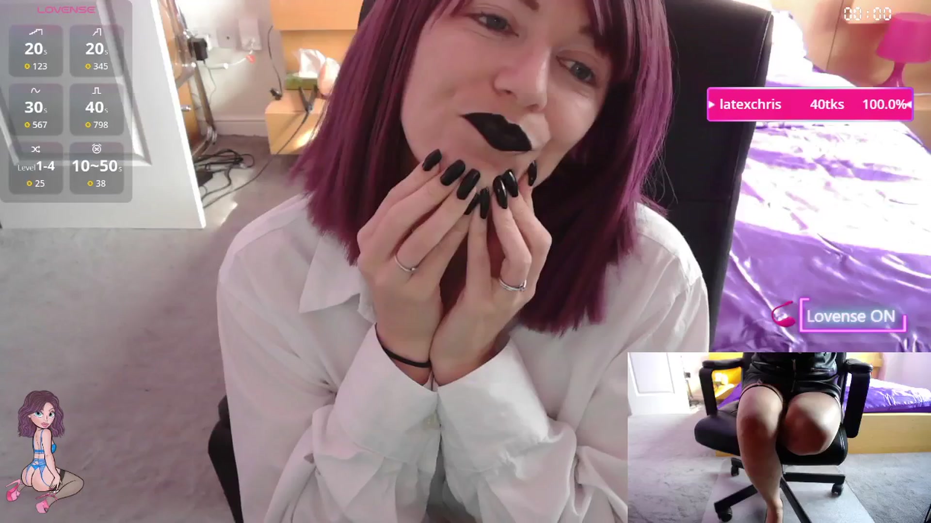 Gallery image thumbnail from size2shoes's myfreecams stream on, 09/16/2025, 15:15 image 1 of 20