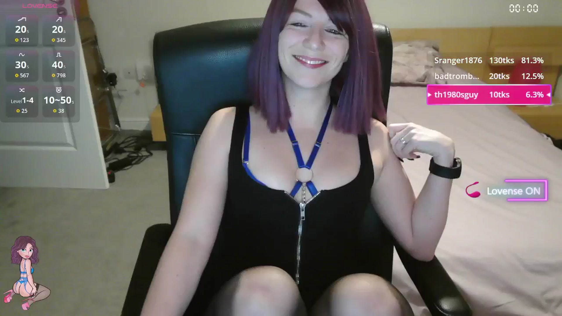 Gallery image thumbnail from size2shoes's myfreecams stream on, 09/21/2025, 23:03 image 2 of 20
