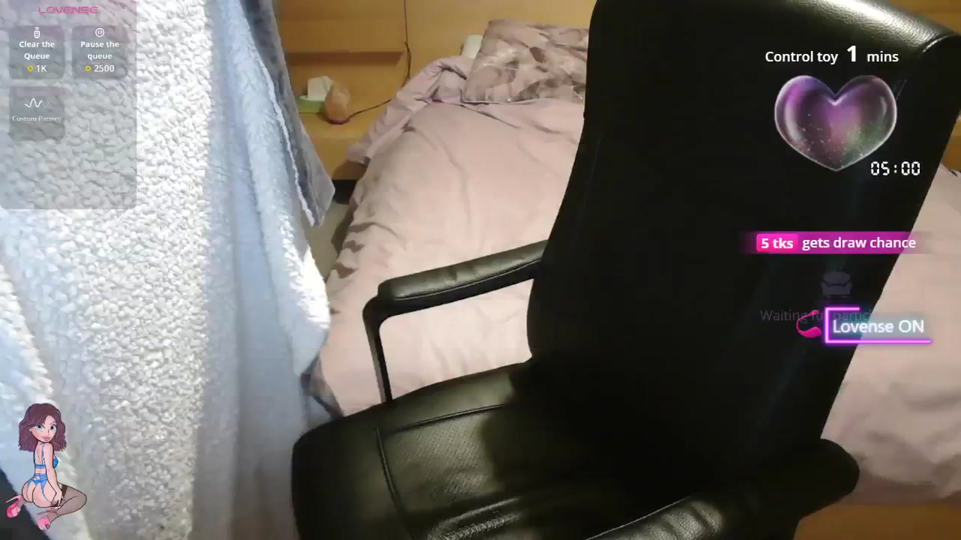 Gallery image thumbnail from size2shoes's myfreecams stream on, 09/23/2025, 01:11 image 10 of 20