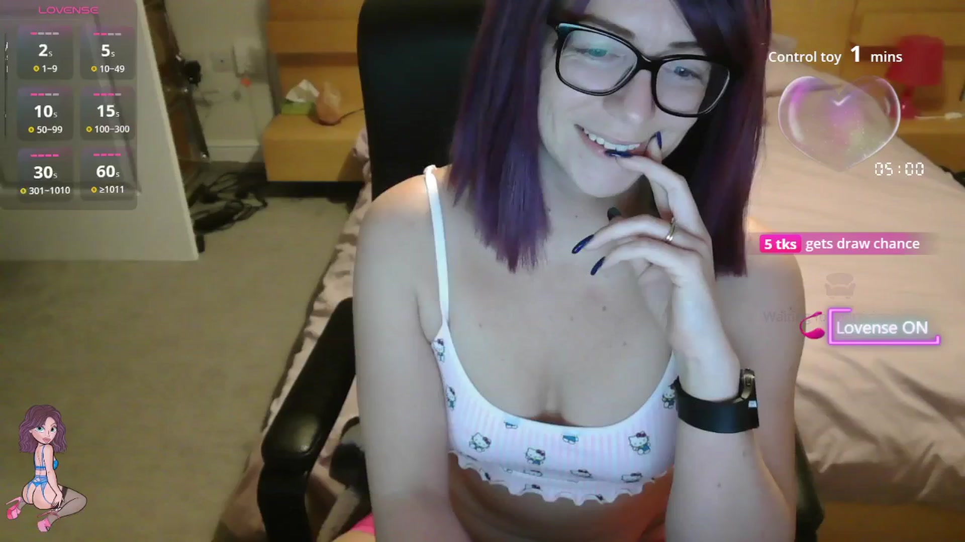 Gallery image thumbnail from size2shoes's myfreecams stream on, 09/27/2025, 02:29 image 3 of 20