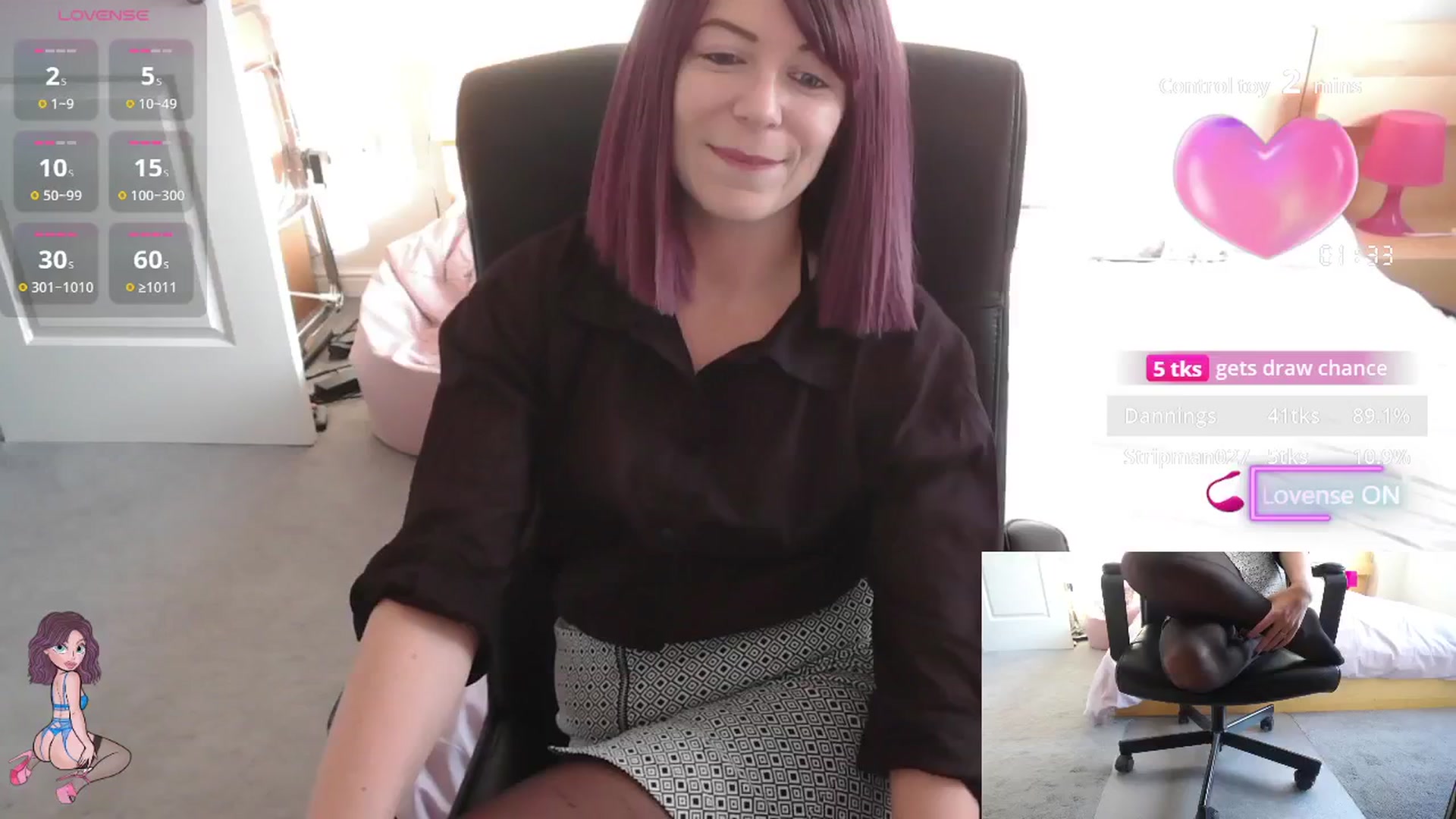 Gallery image thumbnail from size2shoes's myfreecams stream on, 09/29/2025, 15:55 image 9 of 20