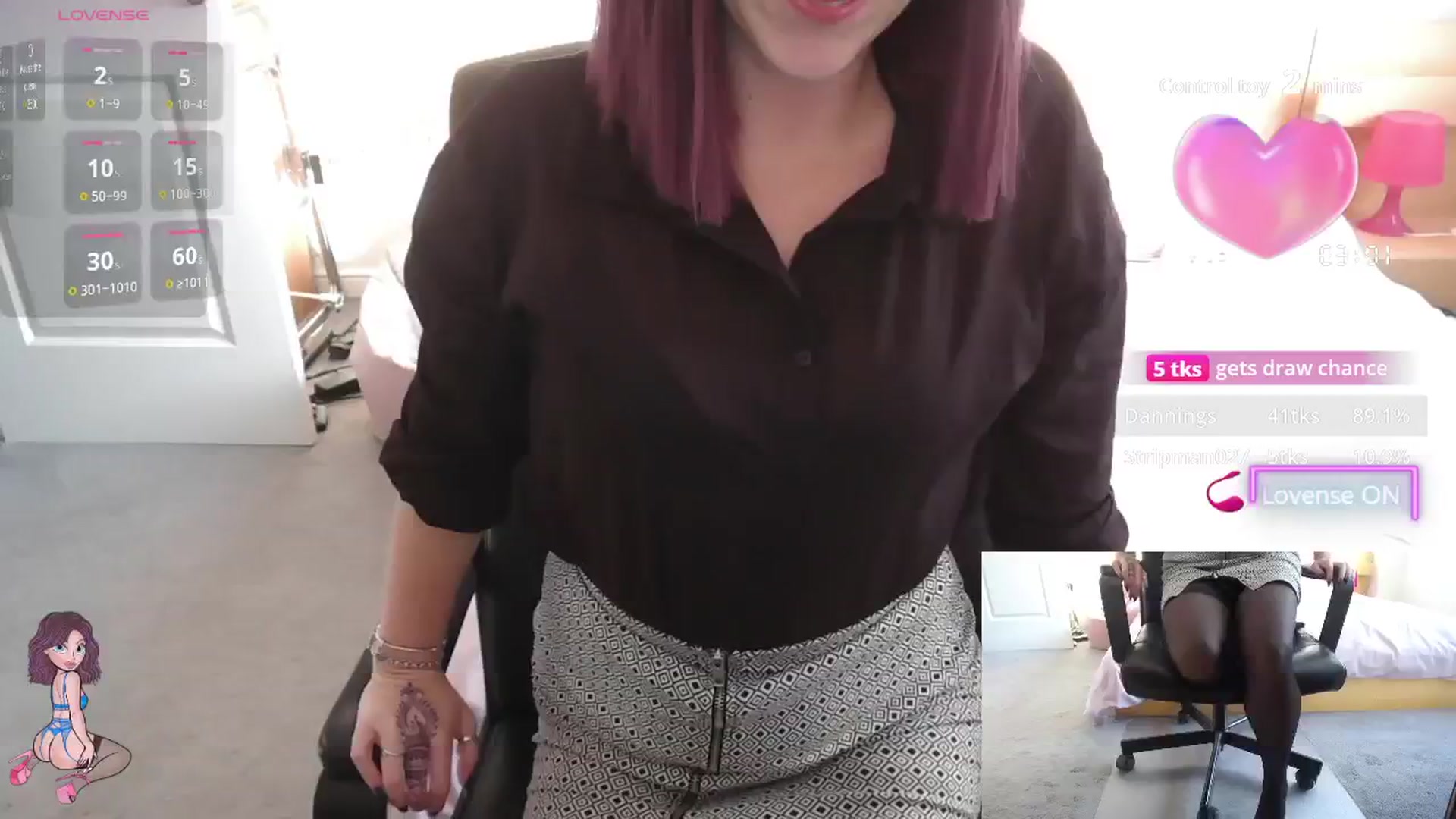 Gallery image thumbnail from size2shoes's myfreecams stream on, 09/29/2025, 15:55 image 7 of 20