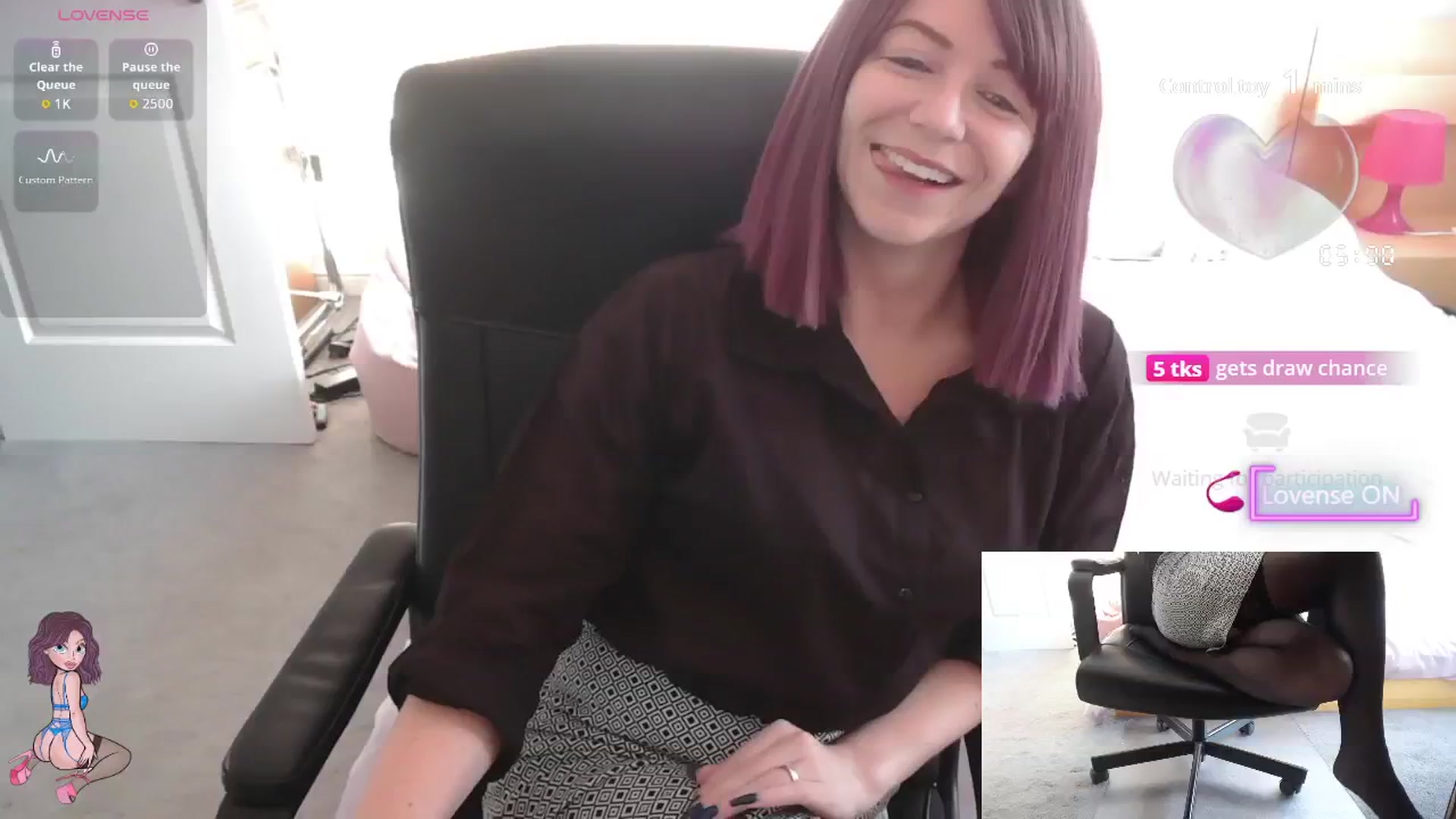 Gallery image thumbnail from size2shoes's myfreecams stream on, 09/29/2025, 15:55 image 2 of 20