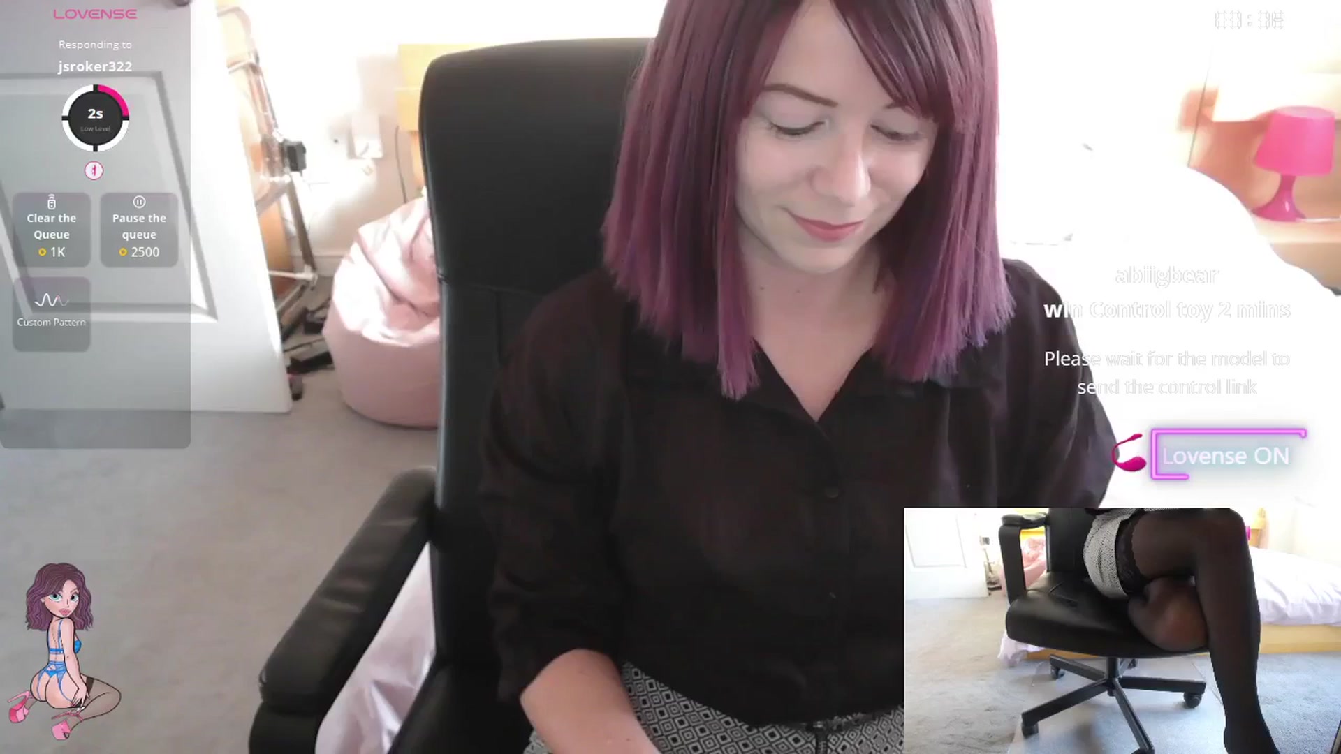 Gallery image thumbnail from size2shoes's myfreecams stream on, 09/29/2025, 18:08 image 3 of 20