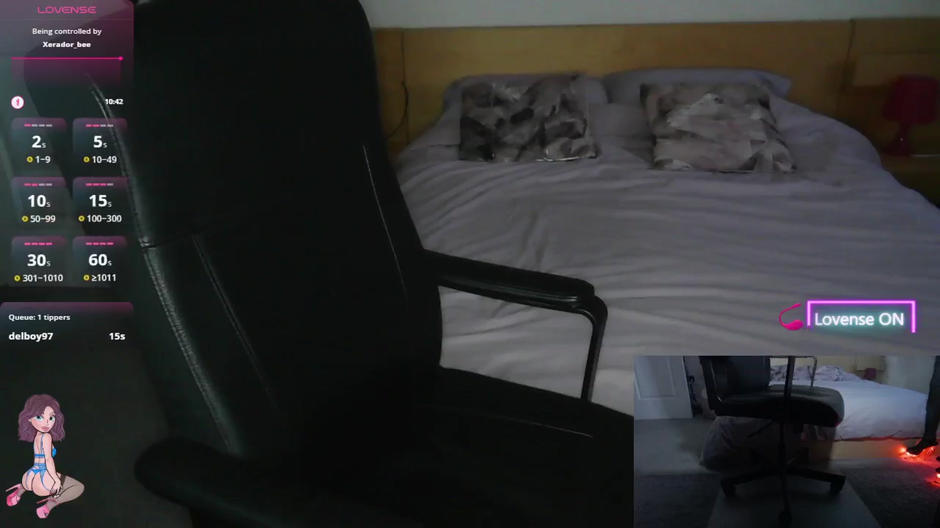 Gallery image thumbnail from size2shoes's myfreecams stream on, 09/29/2025, 18:08 image 19 of 20