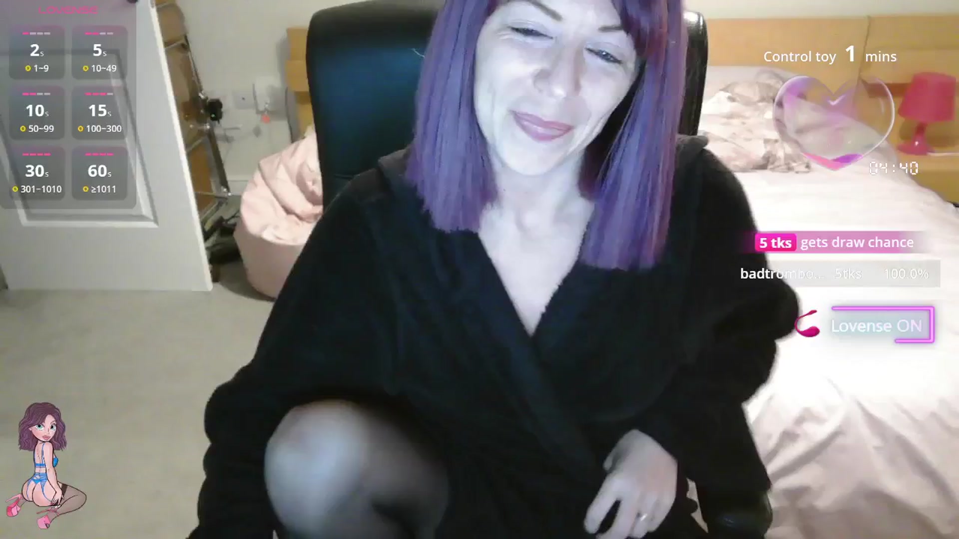 Gallery image thumbnail from size2shoes's myfreecams stream on, 09/29/2025, 23:50 image 1 of 20