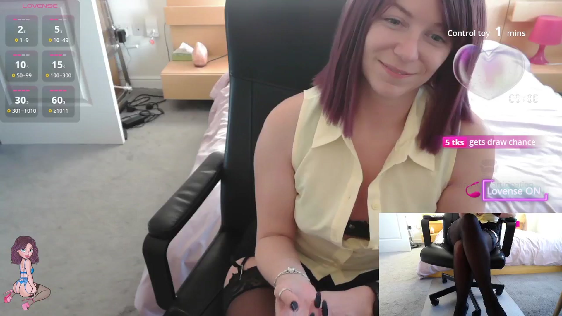 Gallery image thumbnail from size2shoes's myfreecams stream on, 09/30/2025, 17:23 image 12 of 20