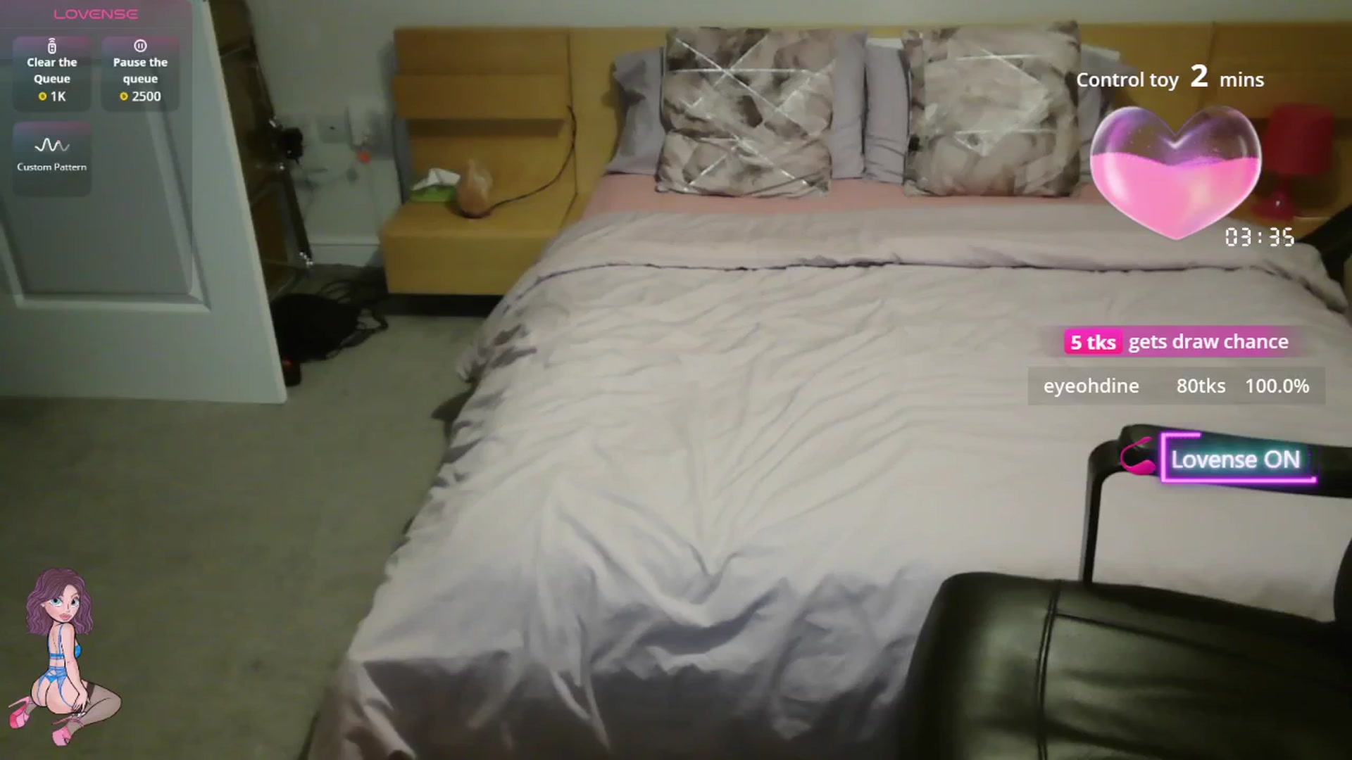 Gallery image thumbnail from size2shoes's myfreecams stream on, 10/16/2025, 24:44 image 3 of 20