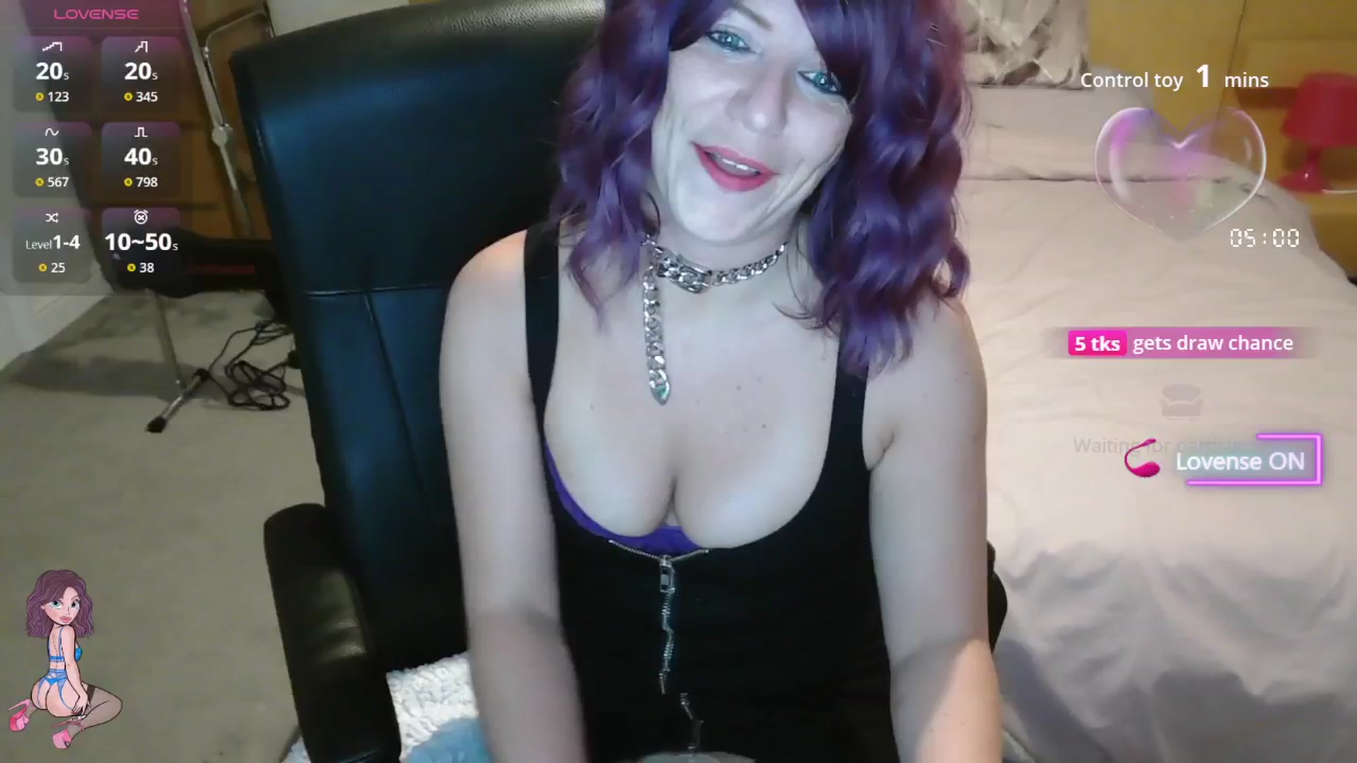 Gallery image thumbnail from size2shoes's myfreecams stream on, 10/18/2025, 01:05 image 2 of 20