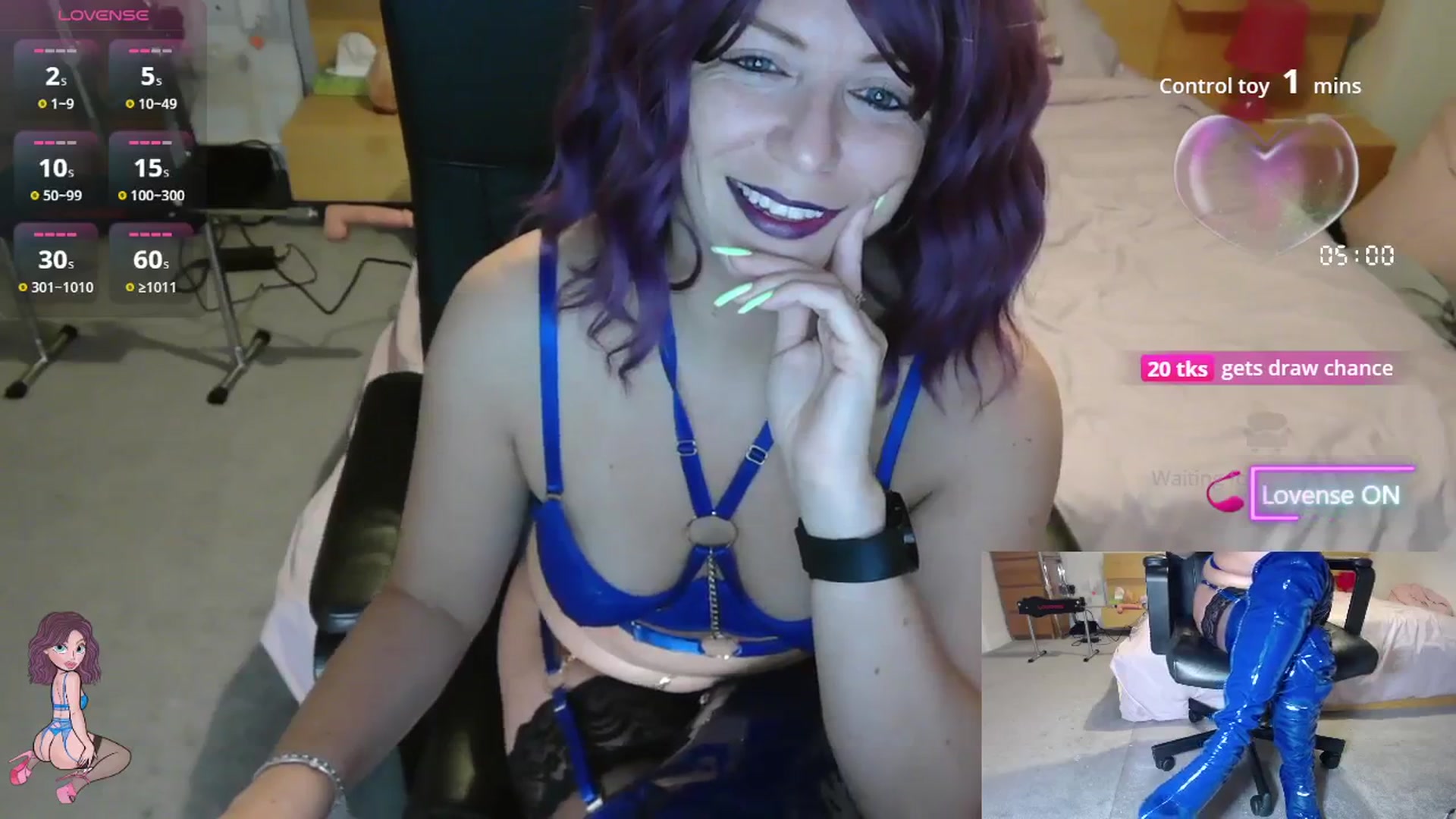 Gallery image thumbnail from size2shoes's myfreecams stream on, 10/21/2025, 21:07 image 2 of 20