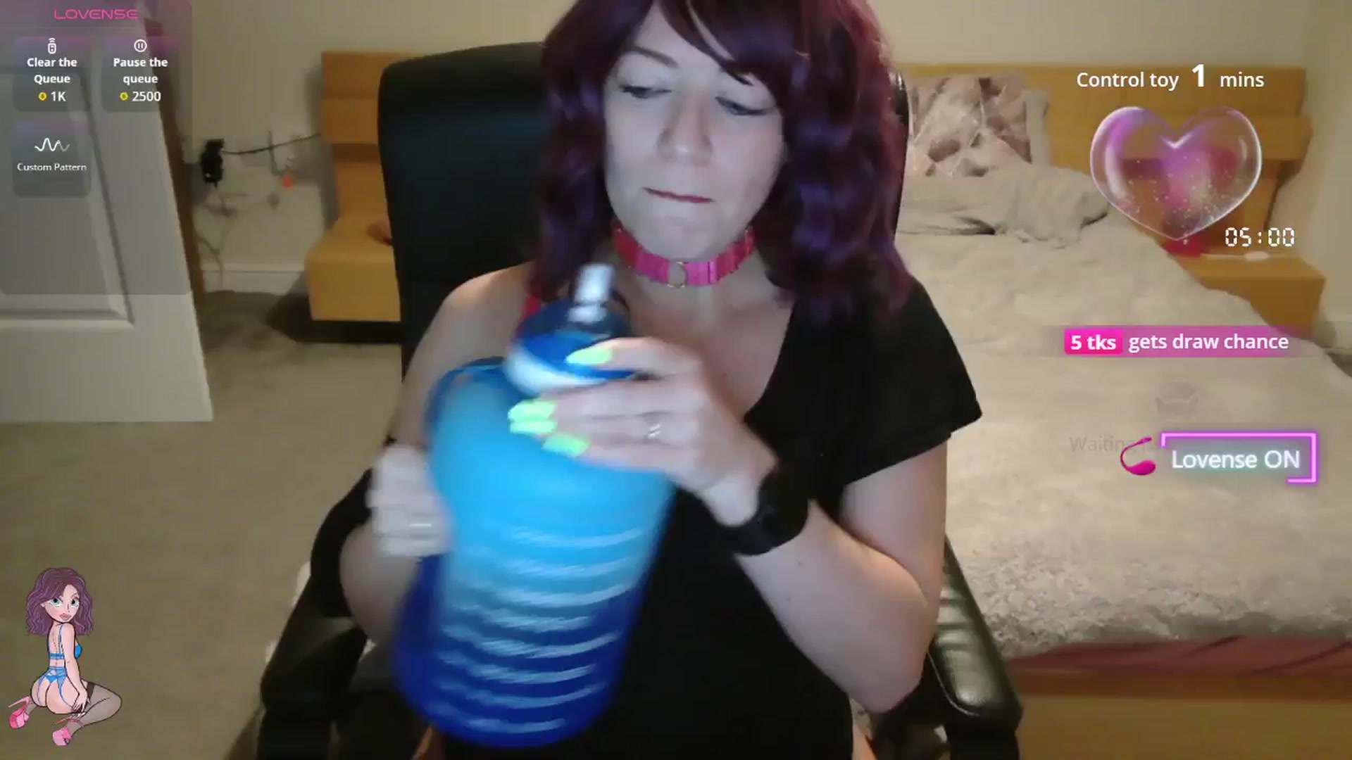 Gallery image thumbnail from size2shoes's myfreecams stream on, 11/03/2025, 21:57 image 13 of 20
