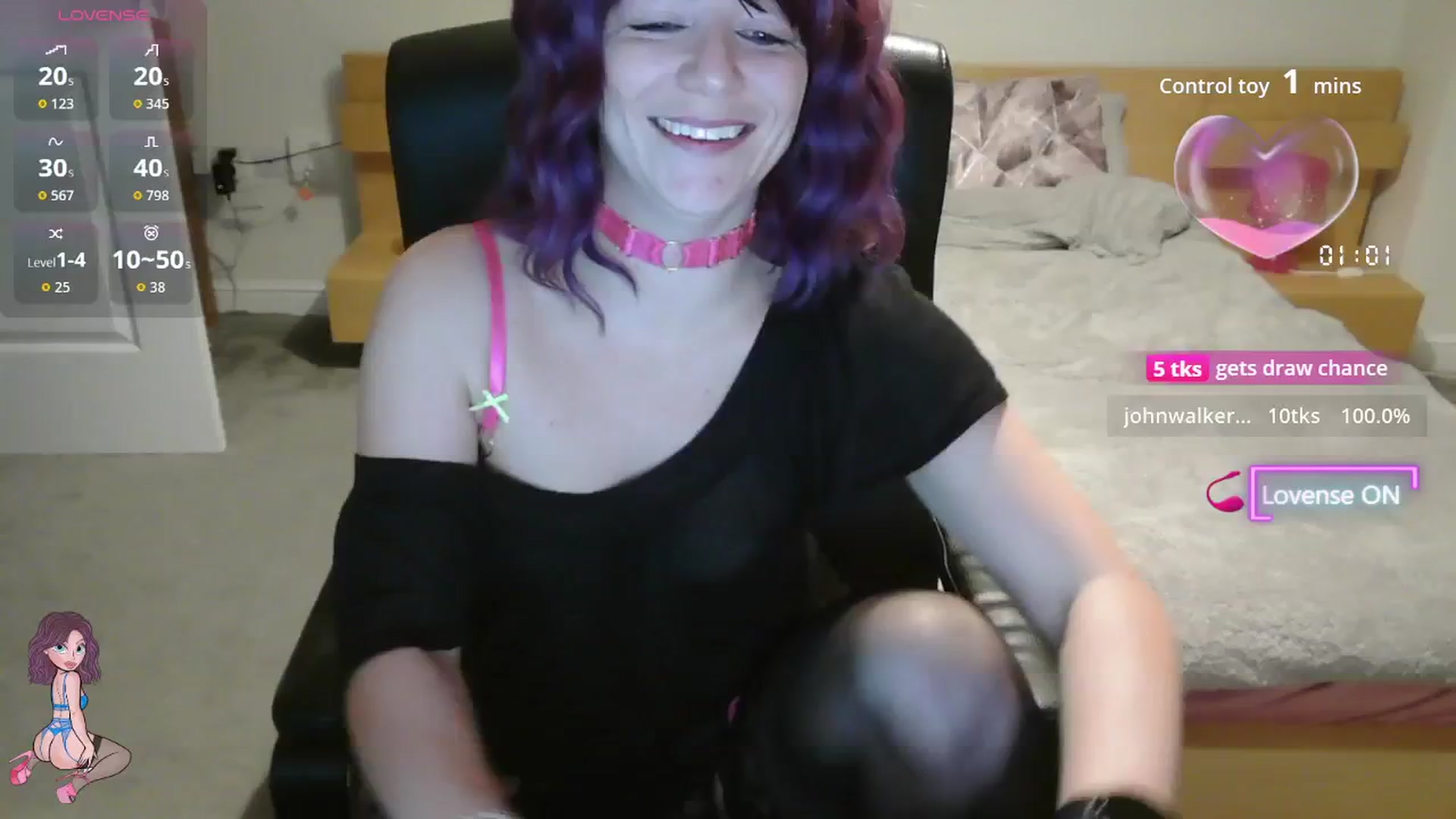 Gallery image thumbnail from size2shoes's myfreecams stream on, 11/03/2025, 22:24 image 11 of 20
