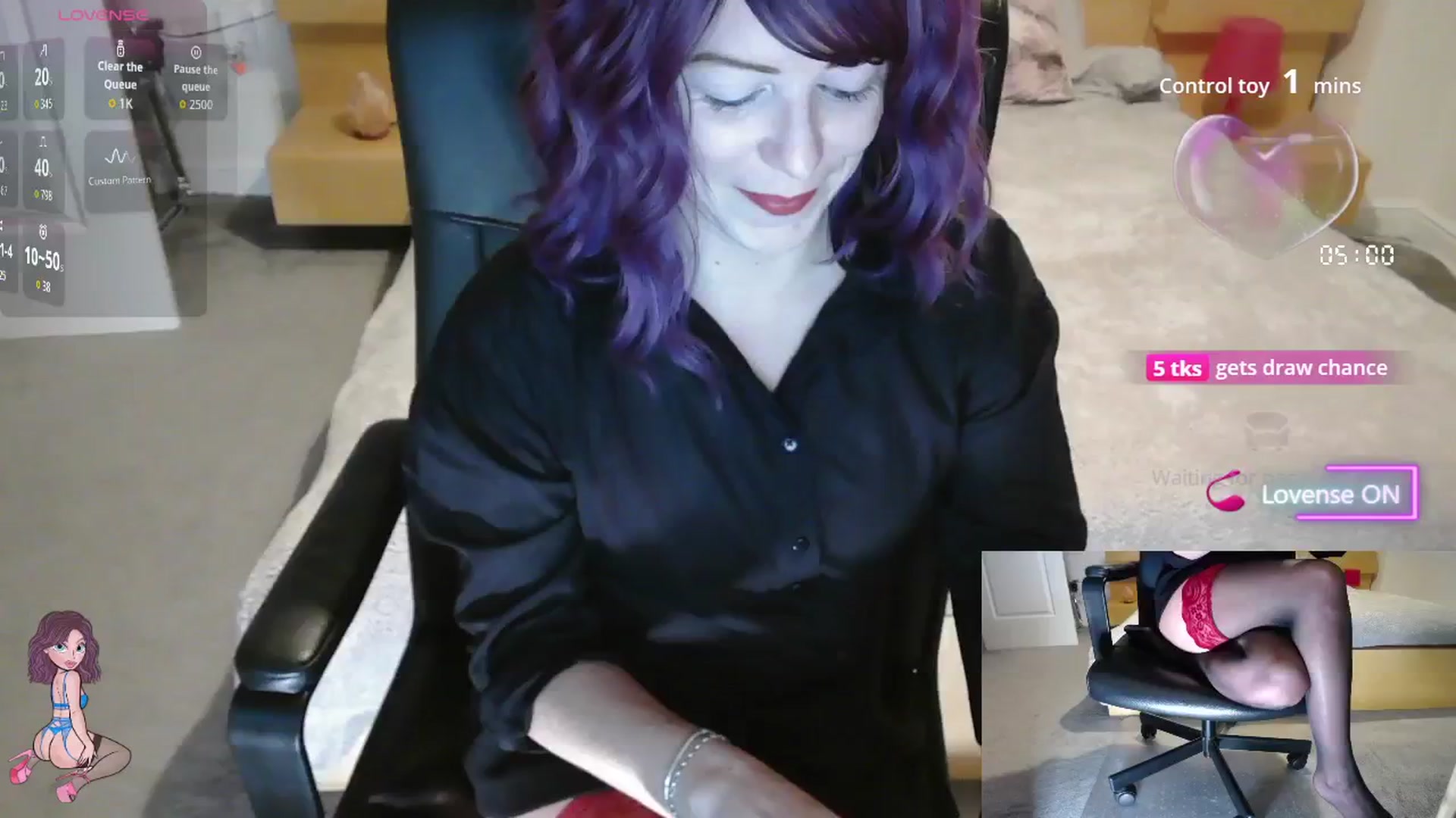 Gallery image thumbnail from size2shoes's myfreecams stream on, 11/05/2025, 20:17 image 3 of 20
