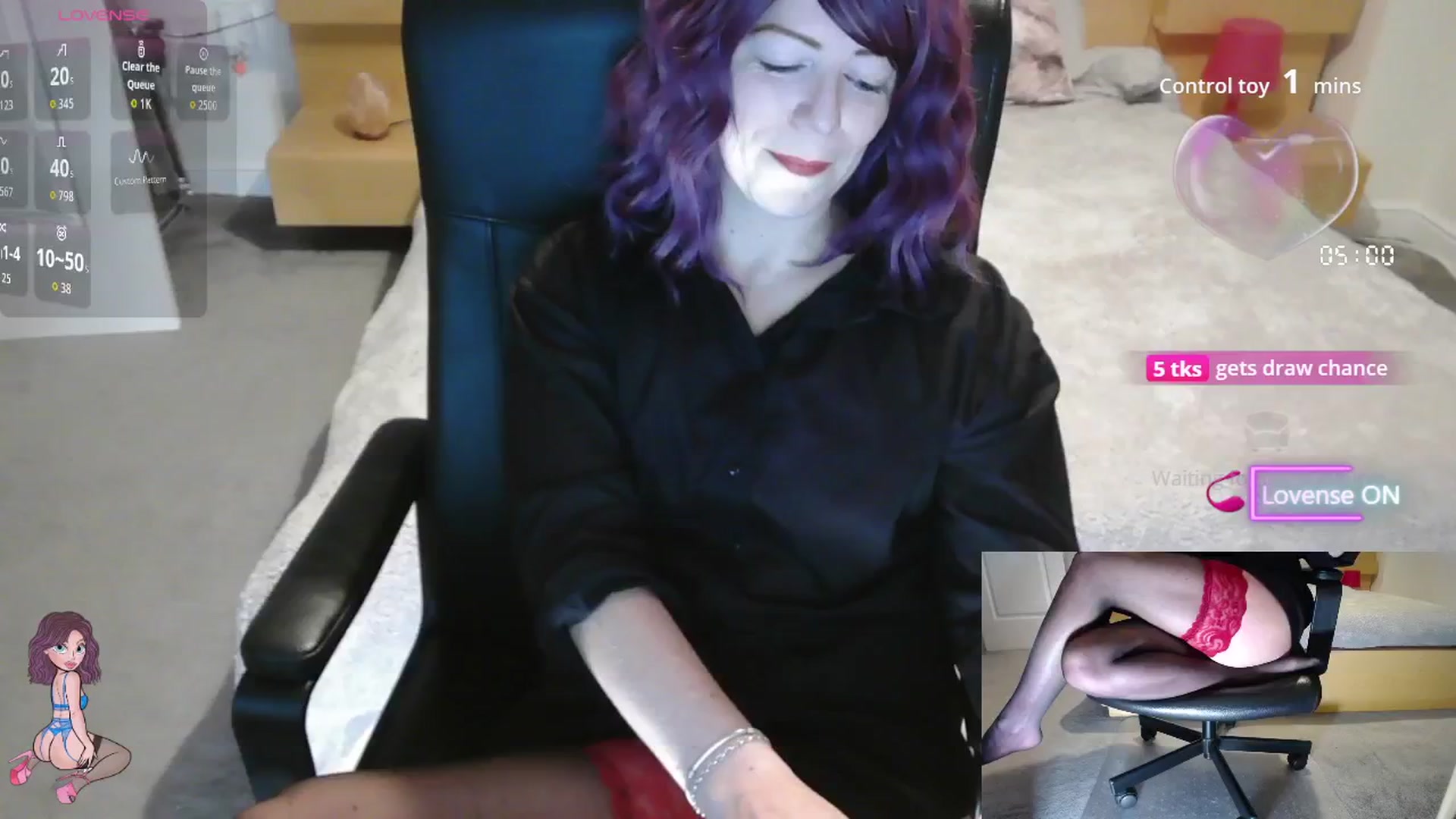 Gallery image thumbnail from size2shoes's myfreecams stream on, 11/05/2025, 20:17 image 2 of 20