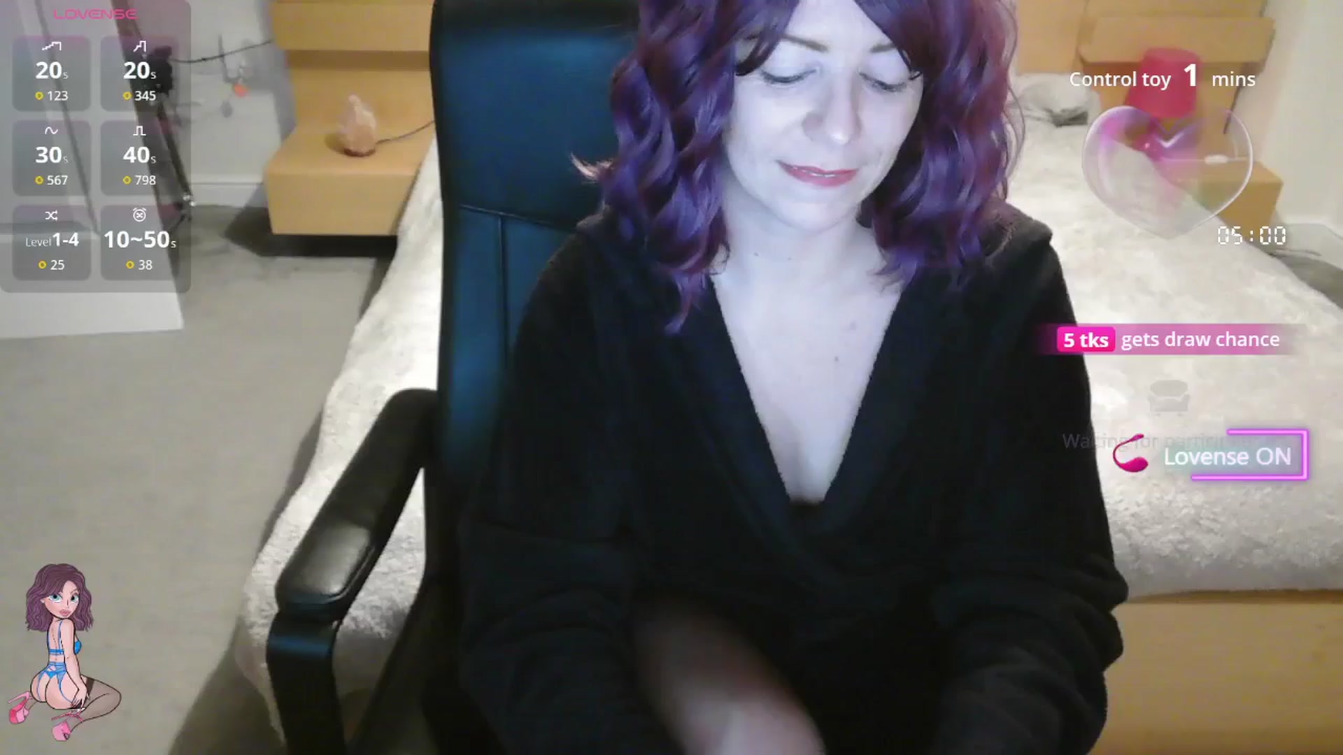 Gallery image thumbnail from size2shoes's myfreecams stream on, 11/05/2025, 23:53 image 17 of 20