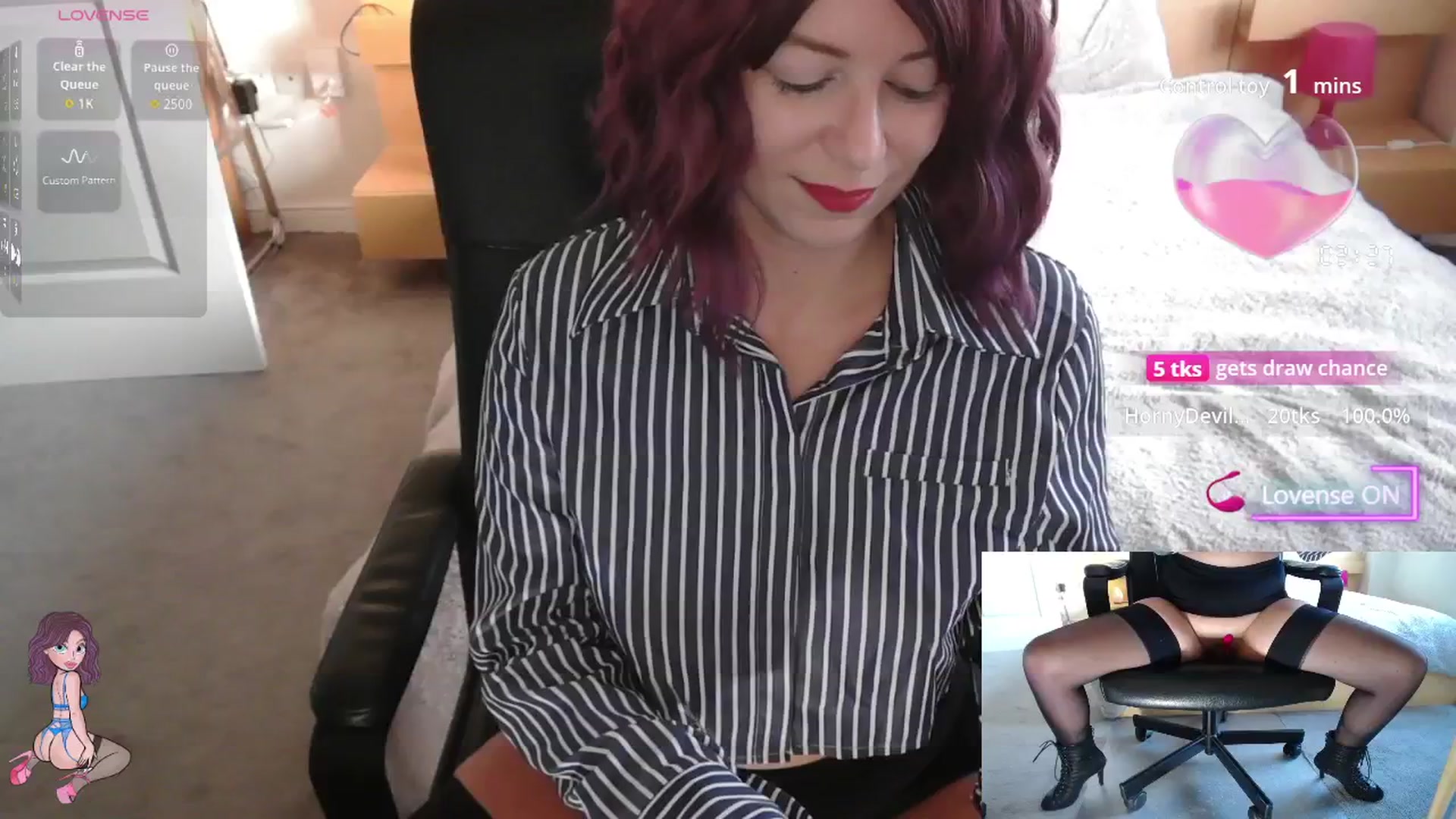 Gallery image thumbnail from size2shoes's myfreecams stream on, 11/12/2025, 17:44 image 2 of 20