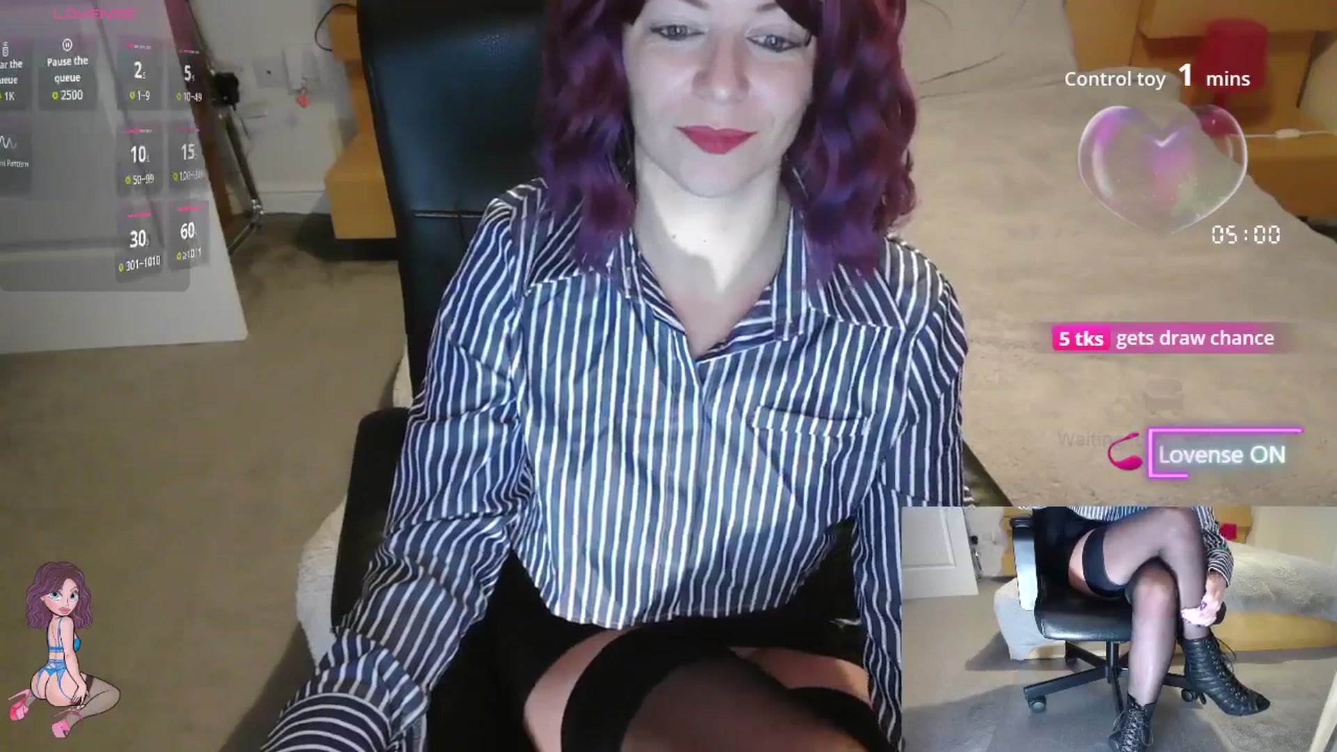 Gallery image thumbnail from size2shoes's myfreecams stream on, 11/12/2025, 17:44 image 11 of 20