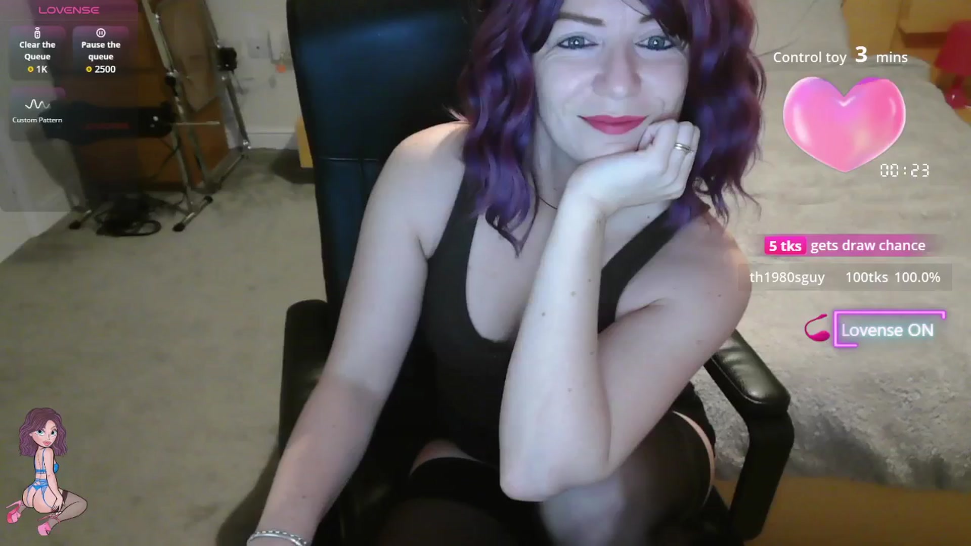 Gallery image thumbnail from size2shoes's myfreecams stream on, 11/13/2025, 23:24 image 3 of 20