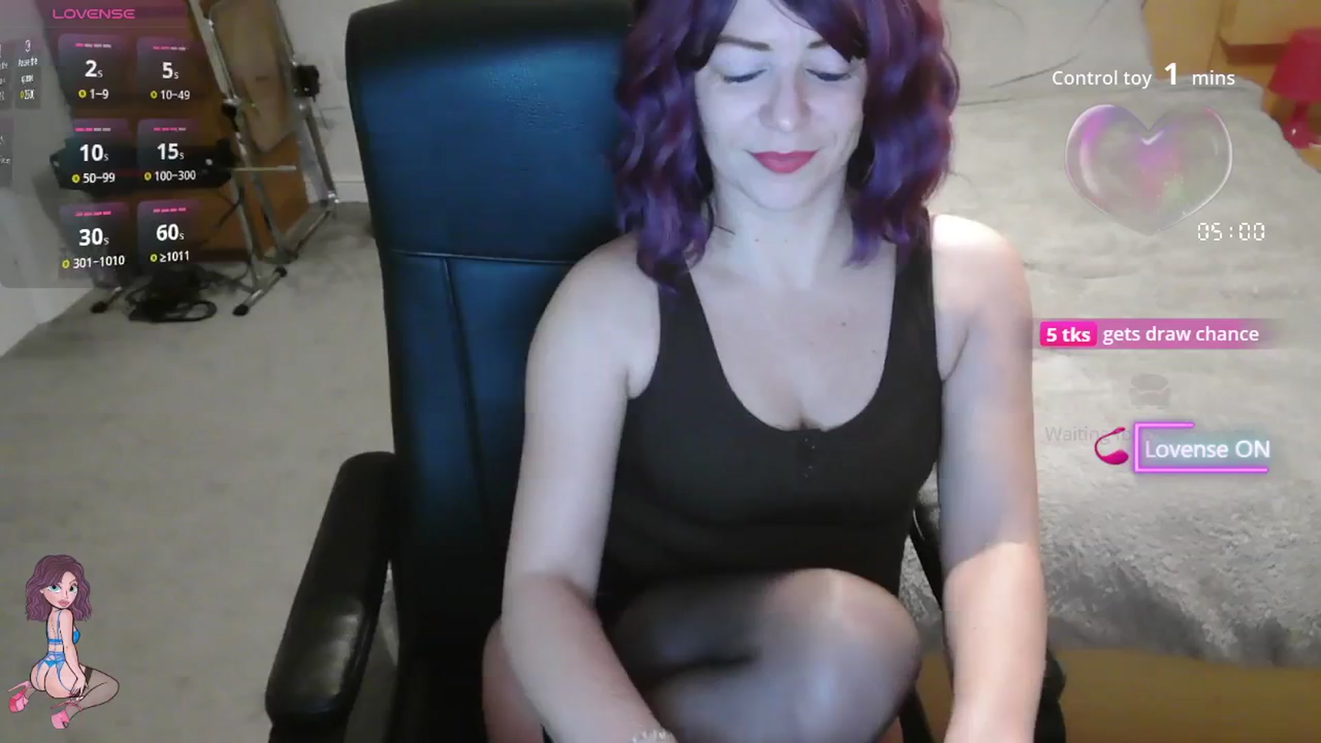 Gallery image thumbnail from size2shoes's myfreecams stream on, 11/14/2025, 24:48 image 3 of 20