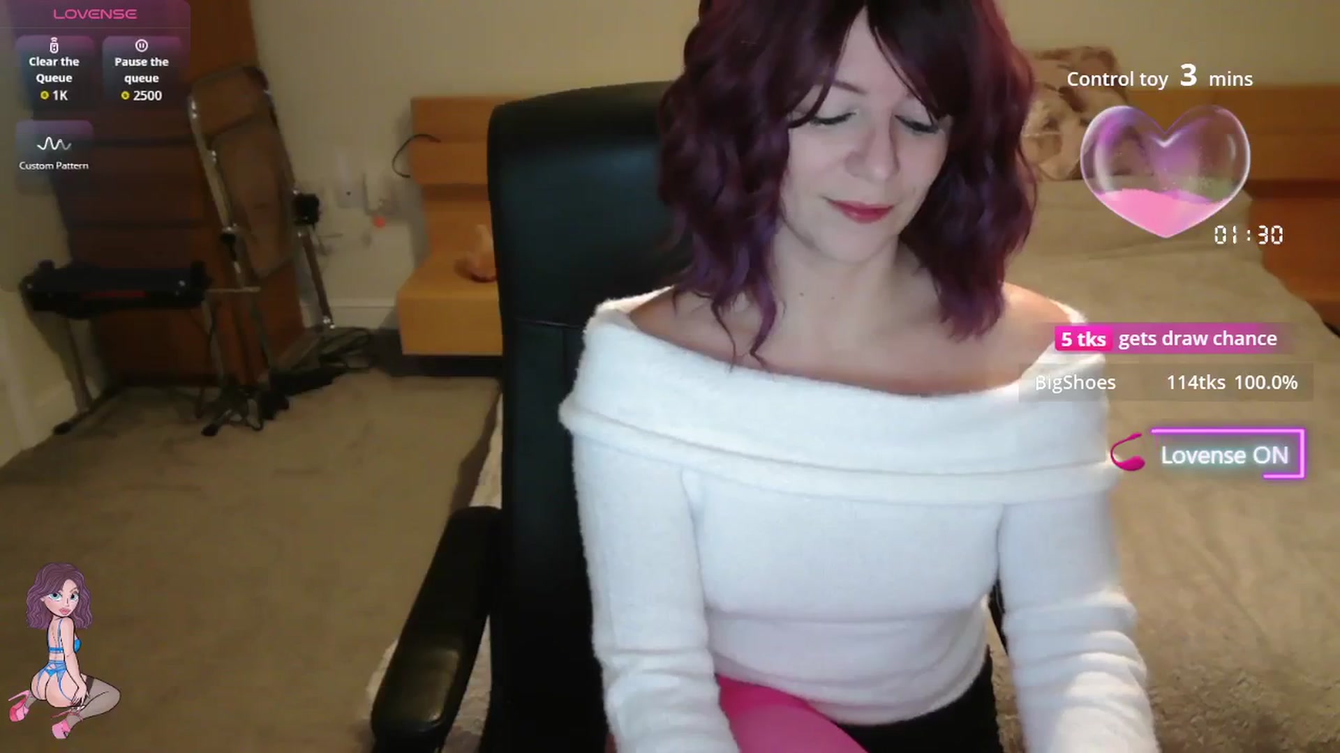 Gallery image thumbnail from size2shoes's myfreecams stream on, 11/19/2025, 23:40 image 2 of 20
