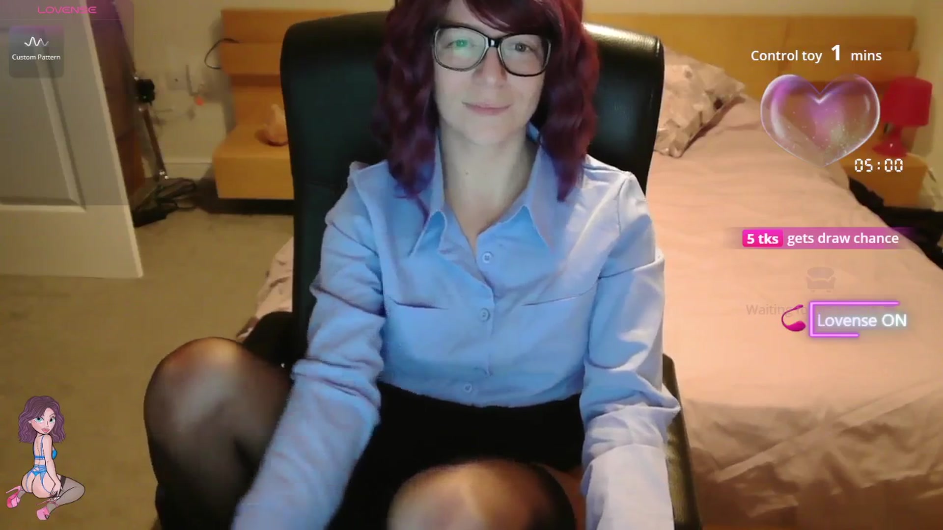 Gallery image thumbnail from size2shoes's myfreecams stream on, 11/24/2025, 17:01 image 20 of 20