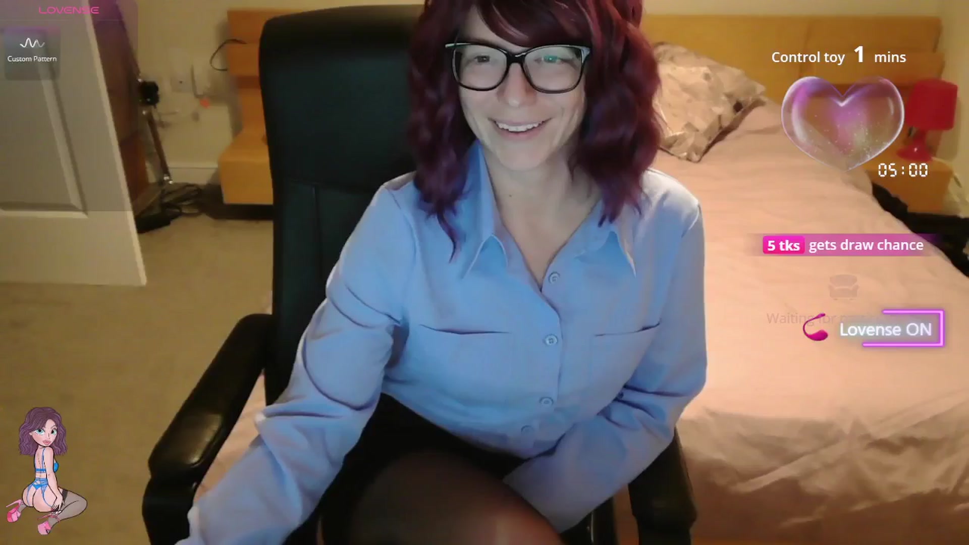 Gallery image thumbnail from size2shoes's myfreecams stream on, 11/24/2025, 17:01 image 7 of 20