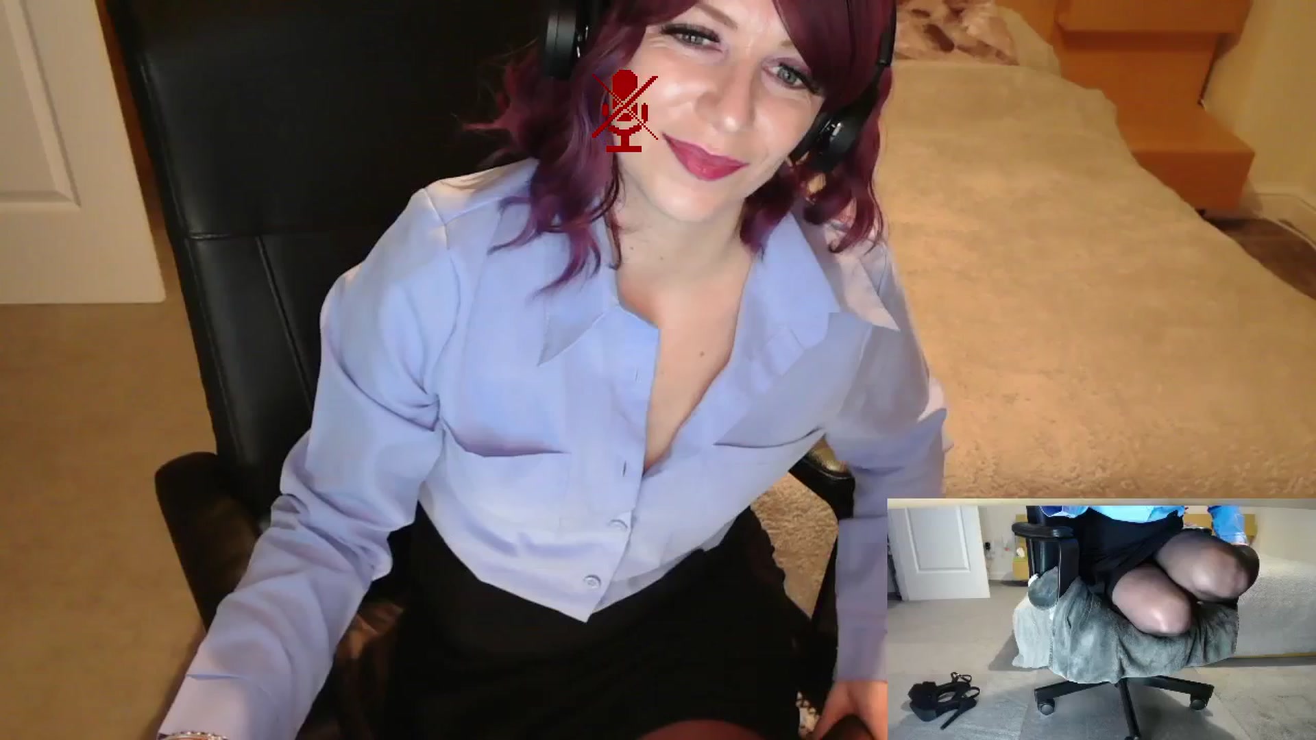 Gallery image thumbnail from size2shoes's myfreecams stream on, 12/09/2025, 16:35 image 11 of 20