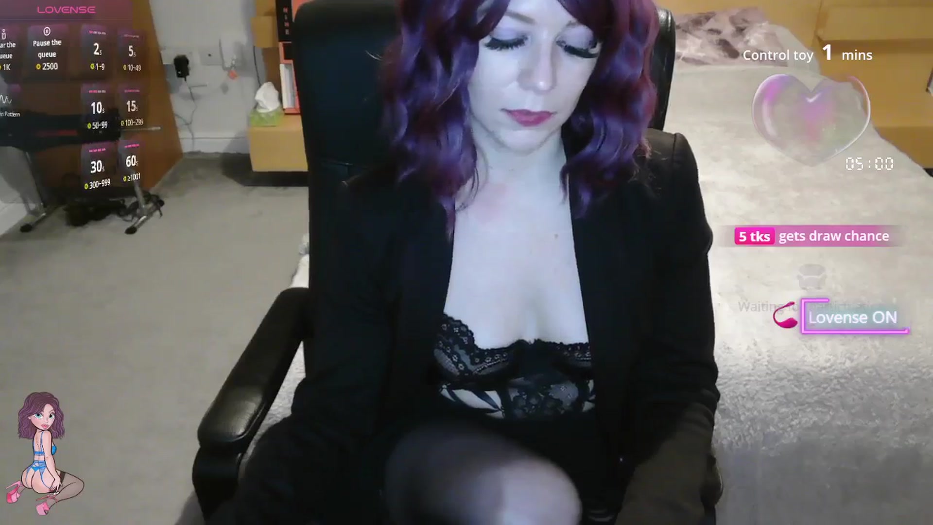 Gallery image thumbnail from size2shoes's myfreecams stream on, 12/09/2025, 21:47 image 11 of 20
