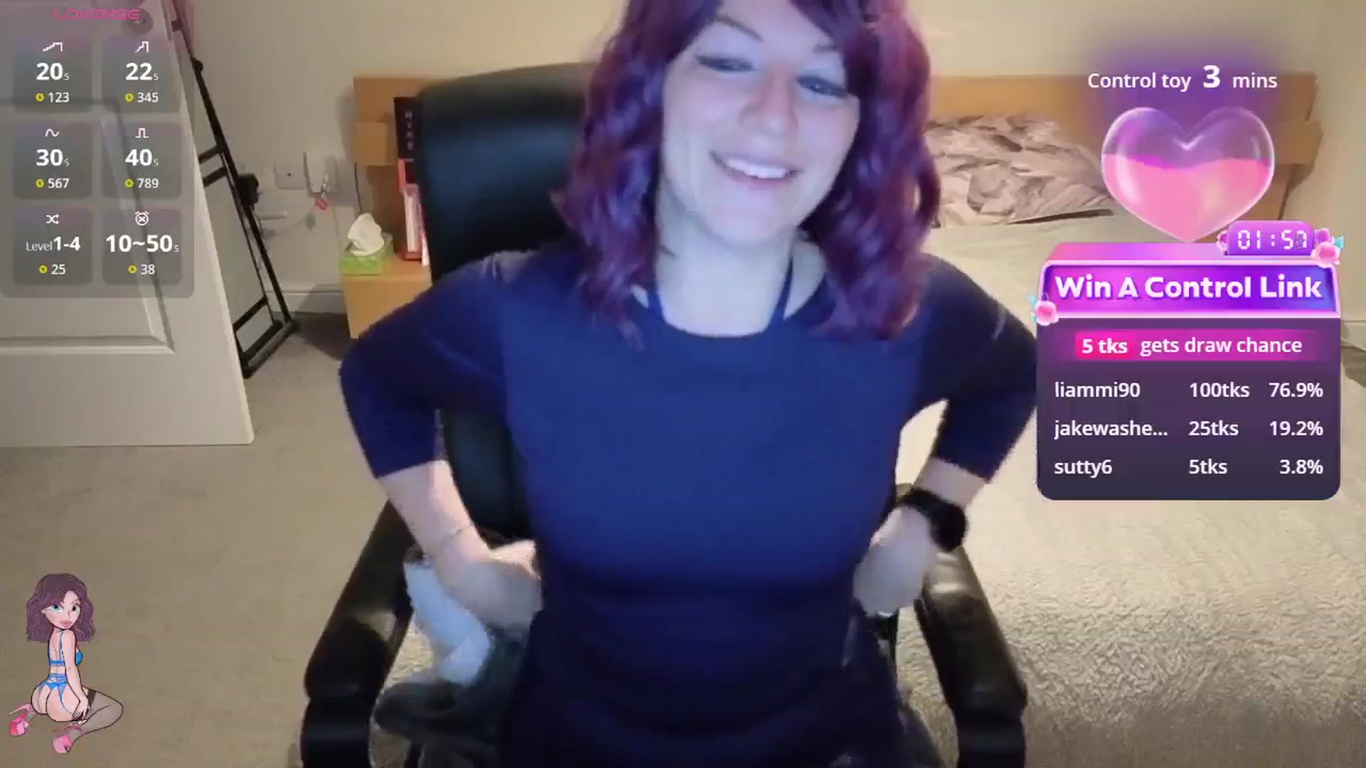 Gallery image thumbnail from size2shoes's myfreecams stream on, 12/17/2025, 24:06 image 16 of 20