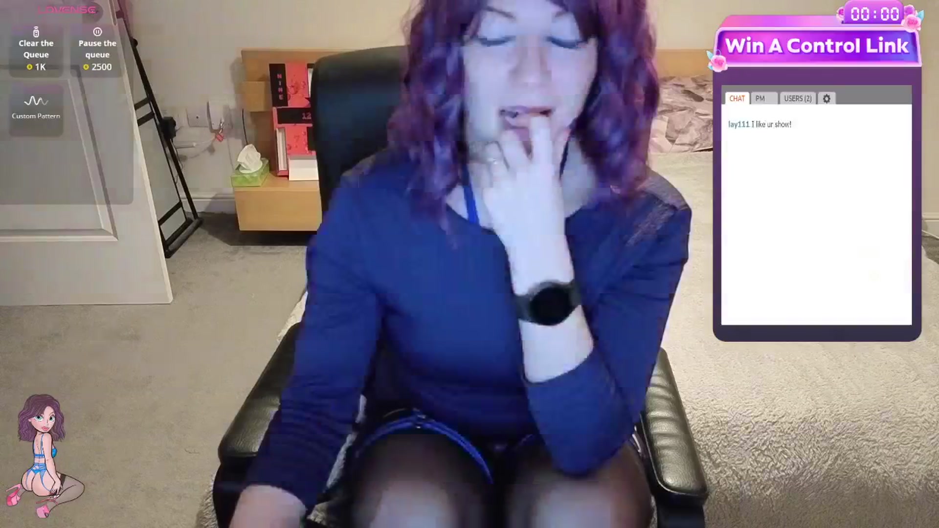 Gallery image thumbnail from size2shoes's myfreecams stream on, 12/17/2025, 24:06 image 18 of 20