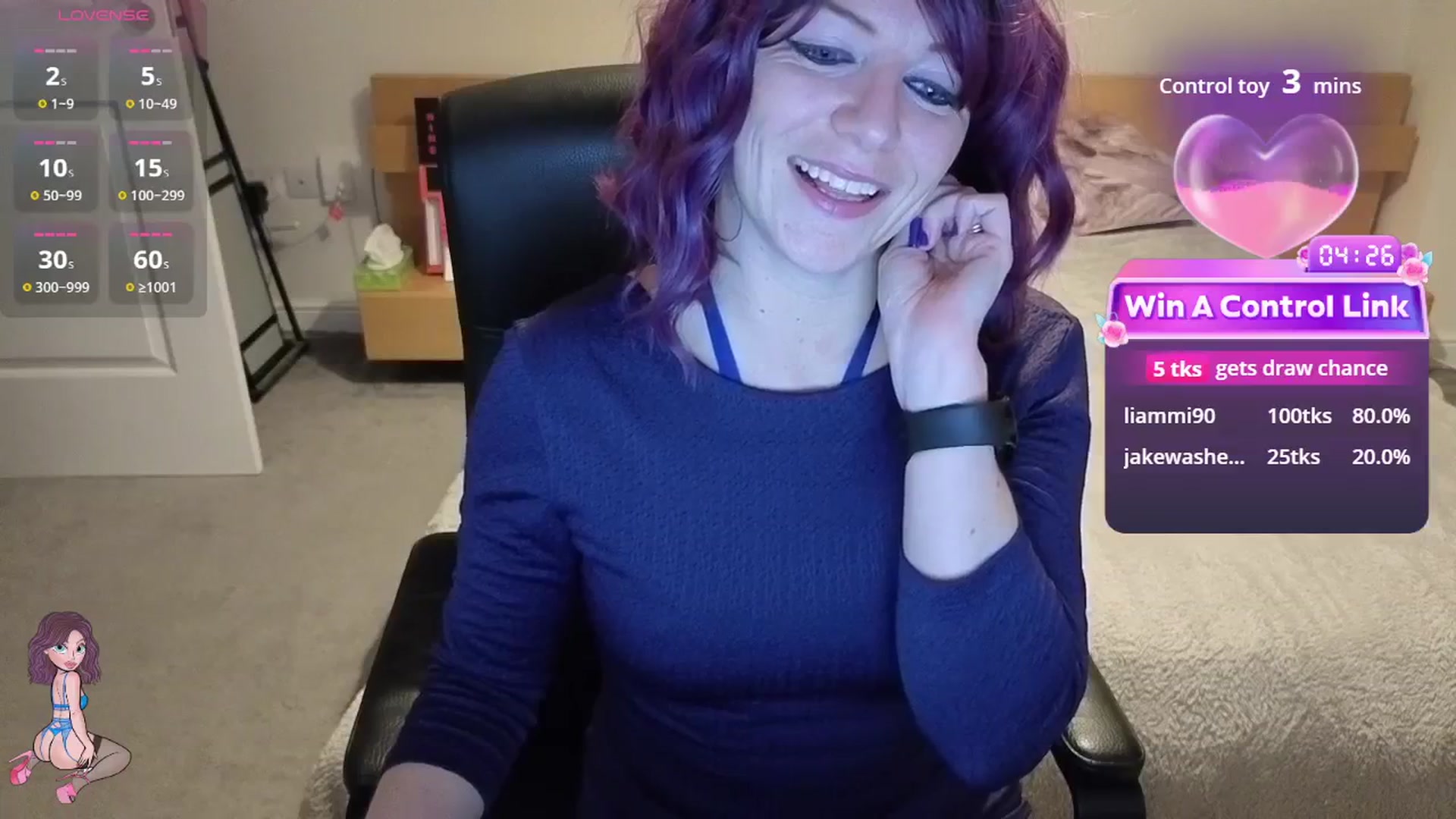 Gallery image thumbnail from size2shoes's myfreecams stream on, 12/17/2025, 24:06 image 15 of 20