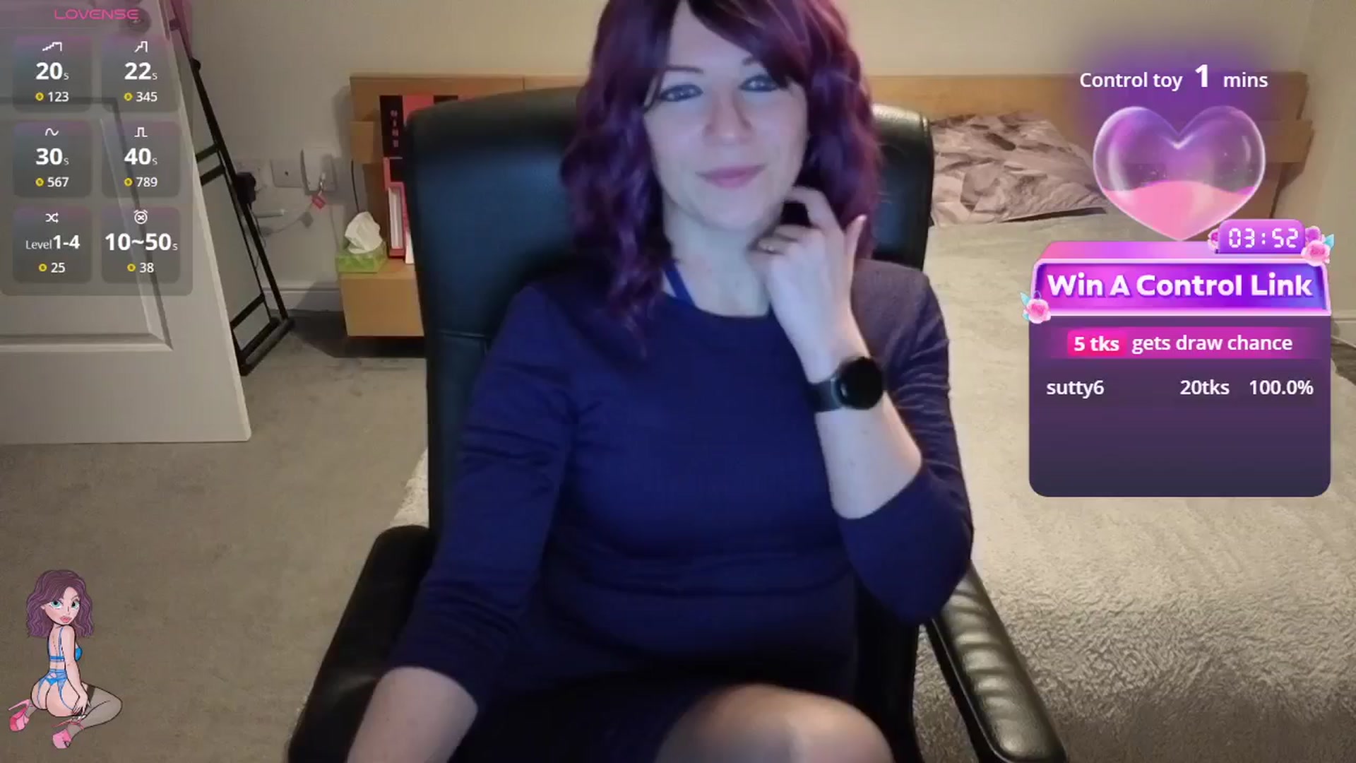 Gallery image thumbnail from size2shoes's myfreecams stream on, 12/17/2025, 24:06 image 6 of 20
