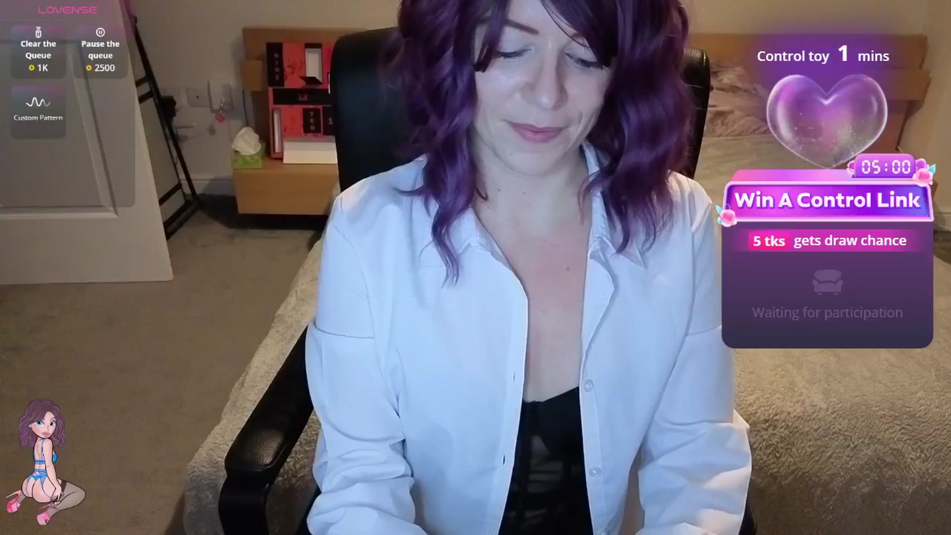 Gallery image thumbnail from size2shoes's myfreecams stream on, 12/17/2025, 23:46 image 14 of 20