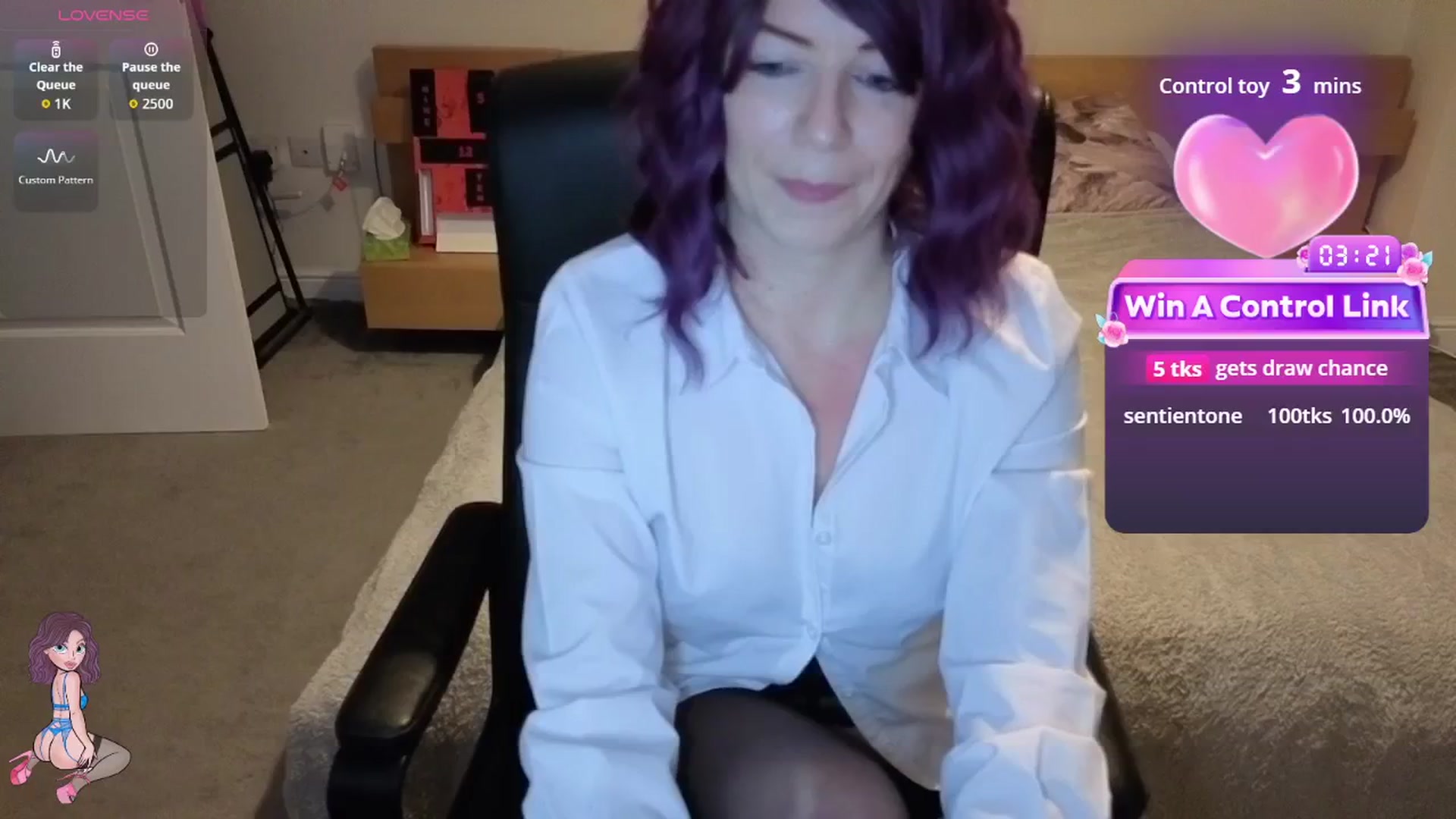 Gallery image thumbnail from size2shoes's myfreecams stream on, 12/17/2025, 23:46 image 6 of 20
